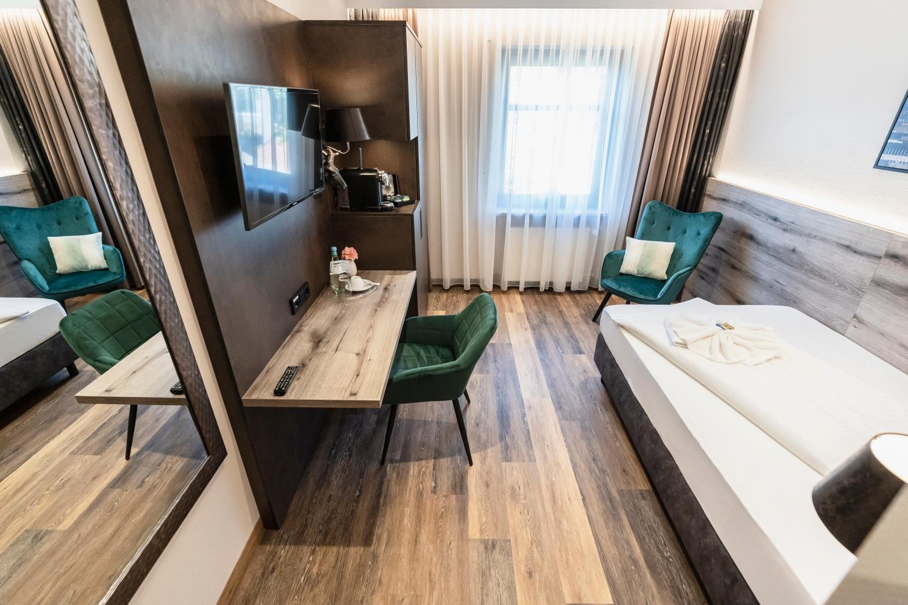 Premium Single Room photo 2