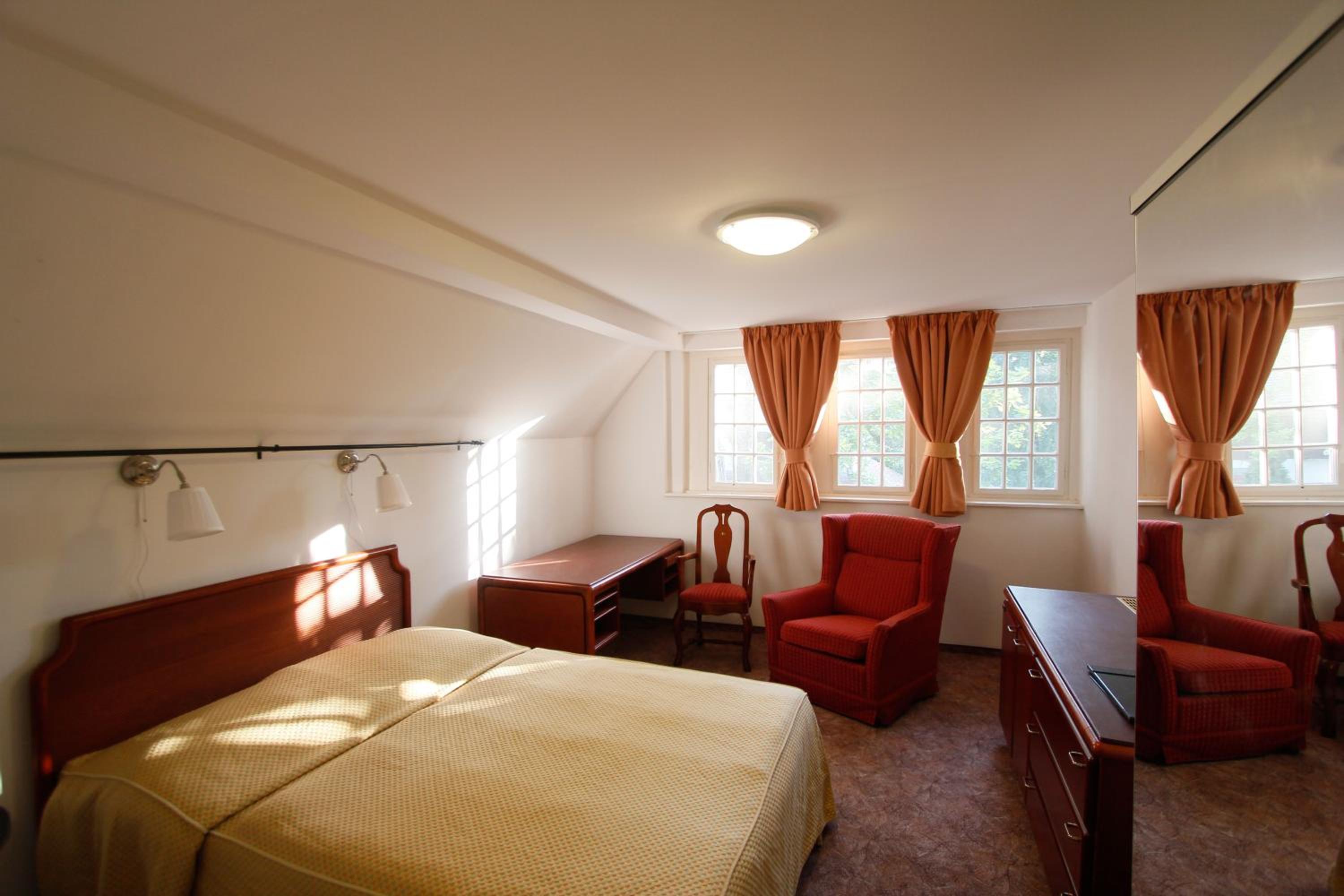 Standard Double Room photo 2
