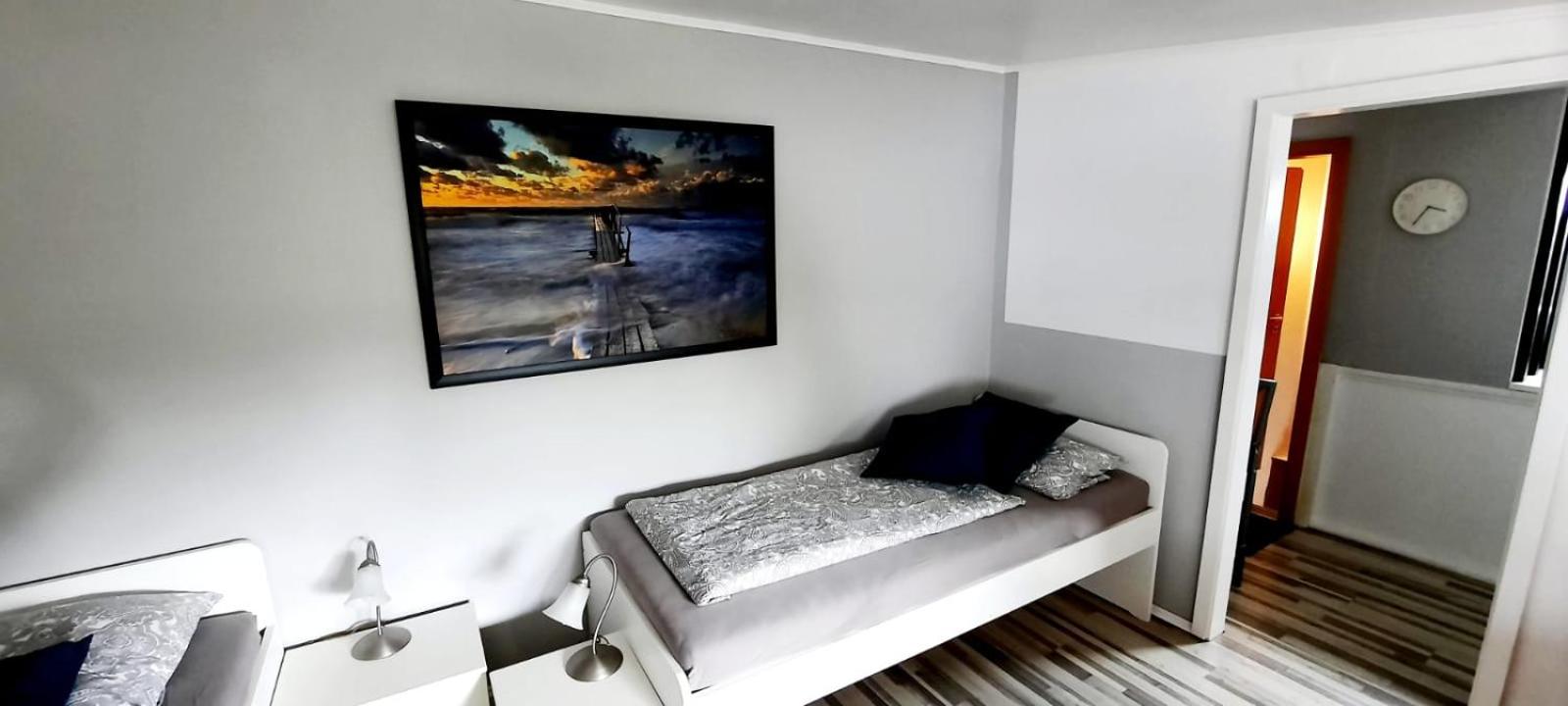 One-Bedroom Apartment photo 2