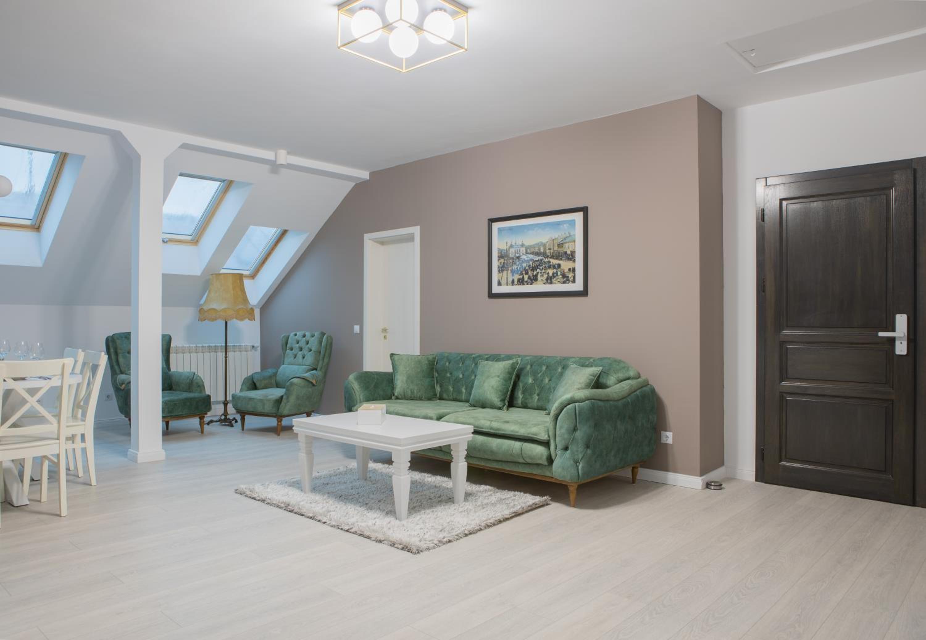 Penthouse Apartment - Photo 22