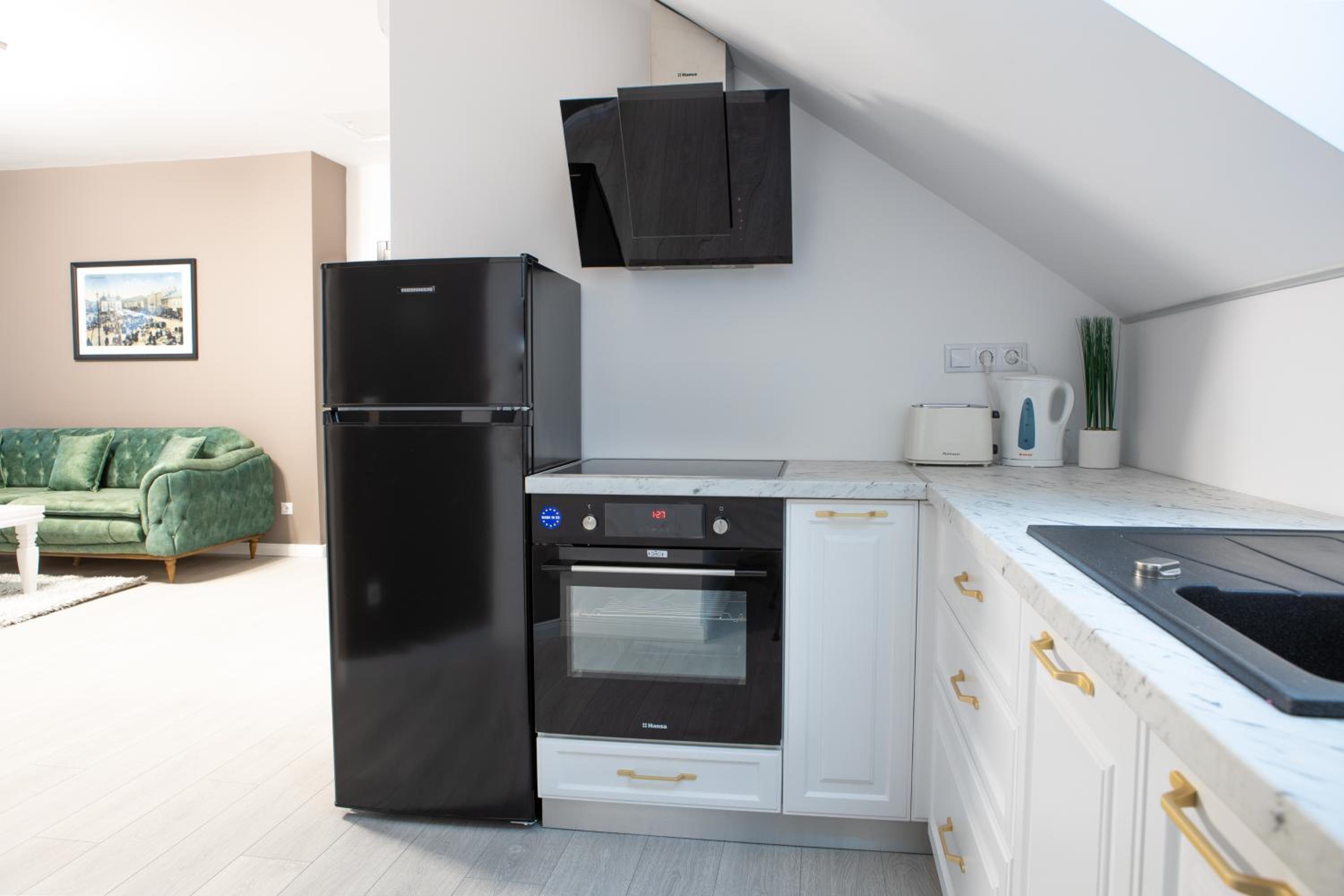 Penthouse Apartment - Photo 27