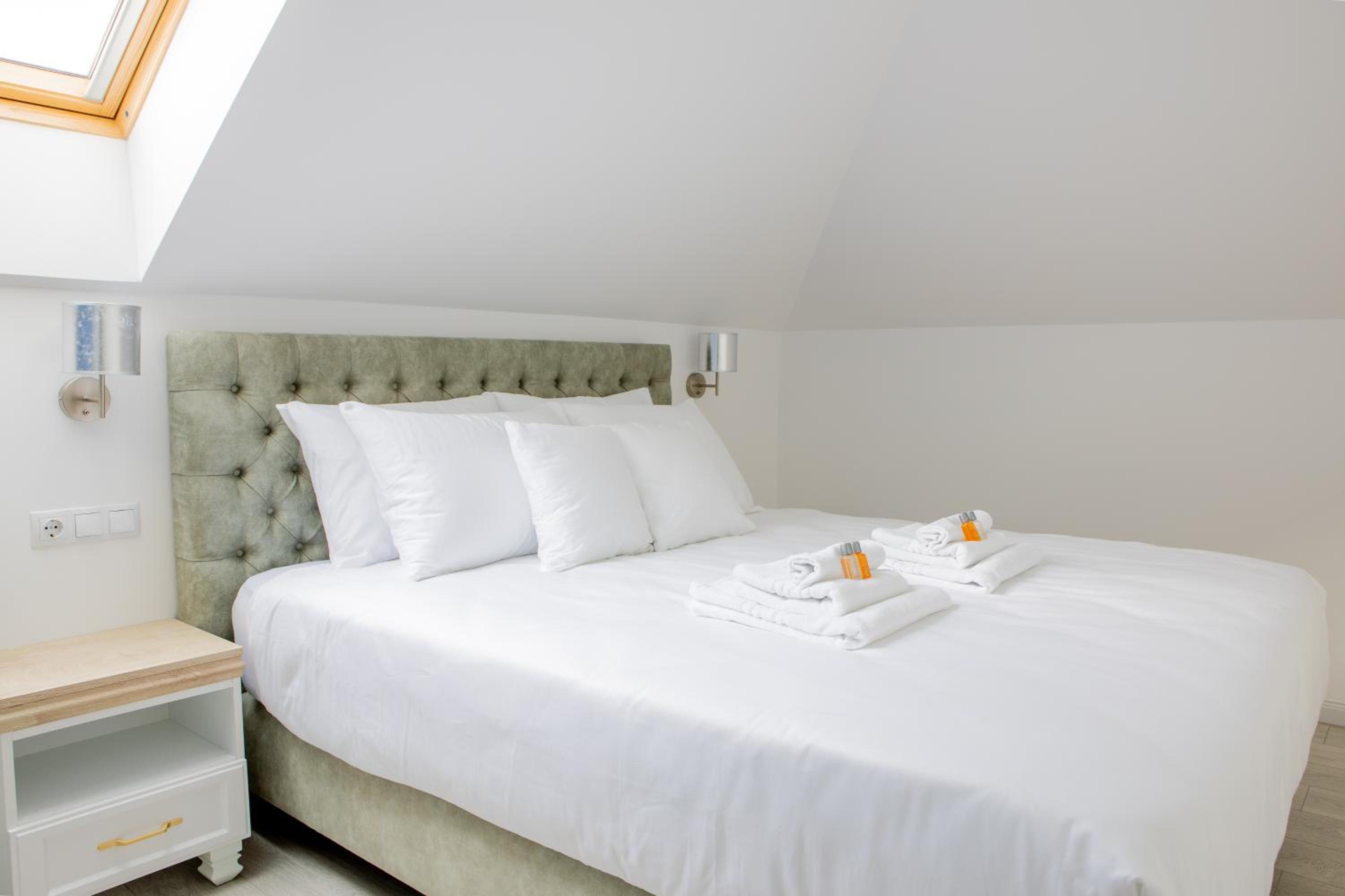 Penthouse Apartment - Photo 4