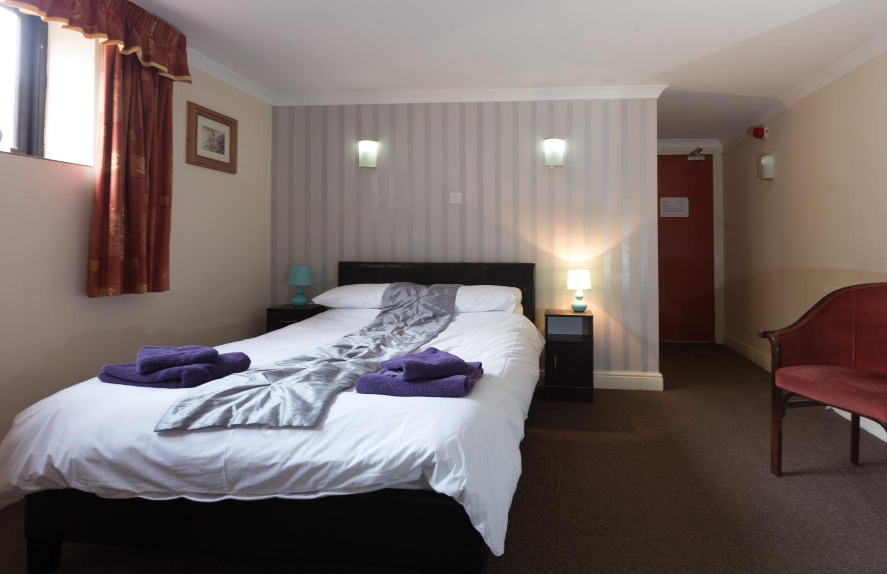 Double Room with Private Bathroom photo 2