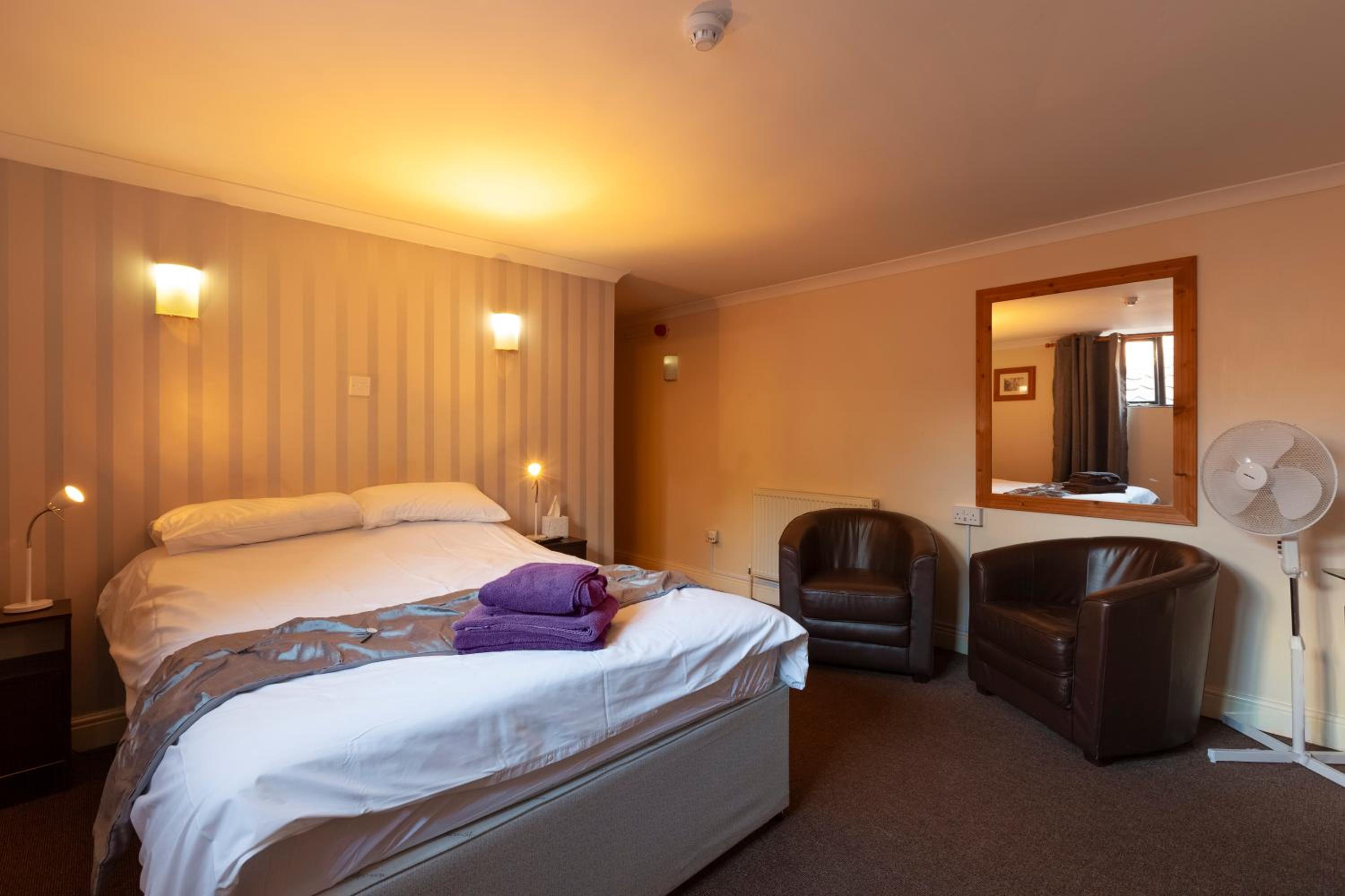 Double Room with Private Bathroom photo 1