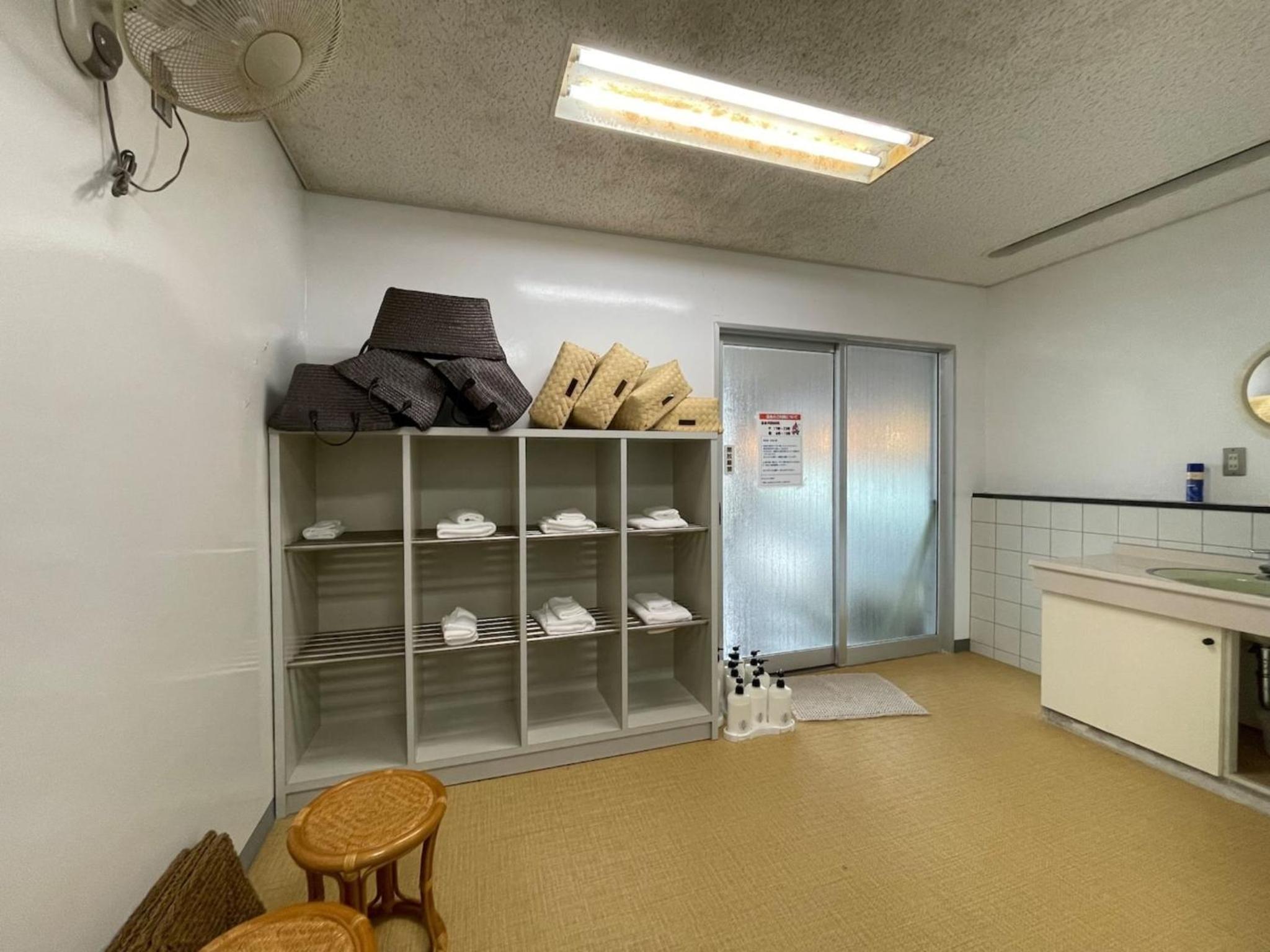 Studio - Photo 18