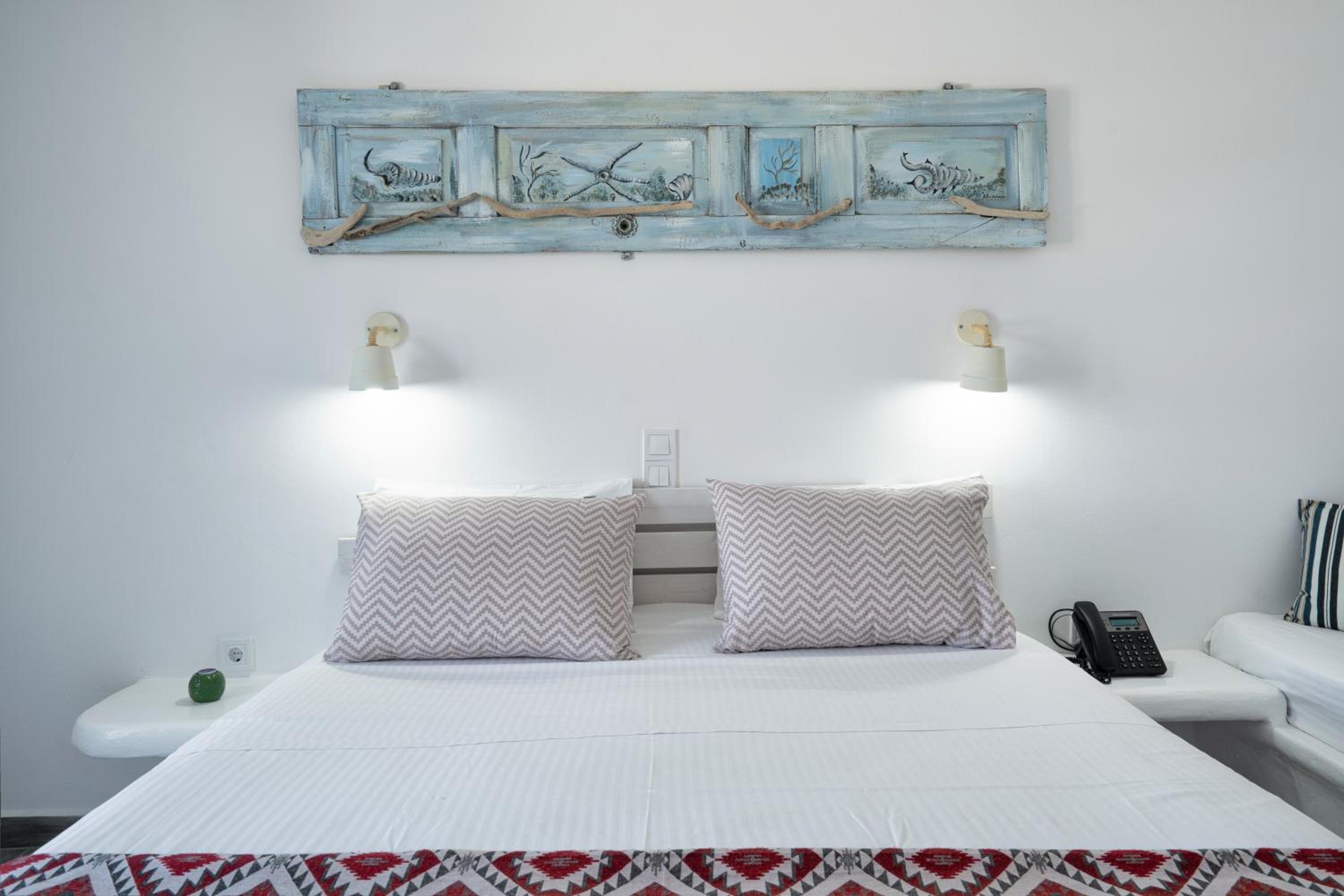 Deluxe Triple Room with Sea View photo 3