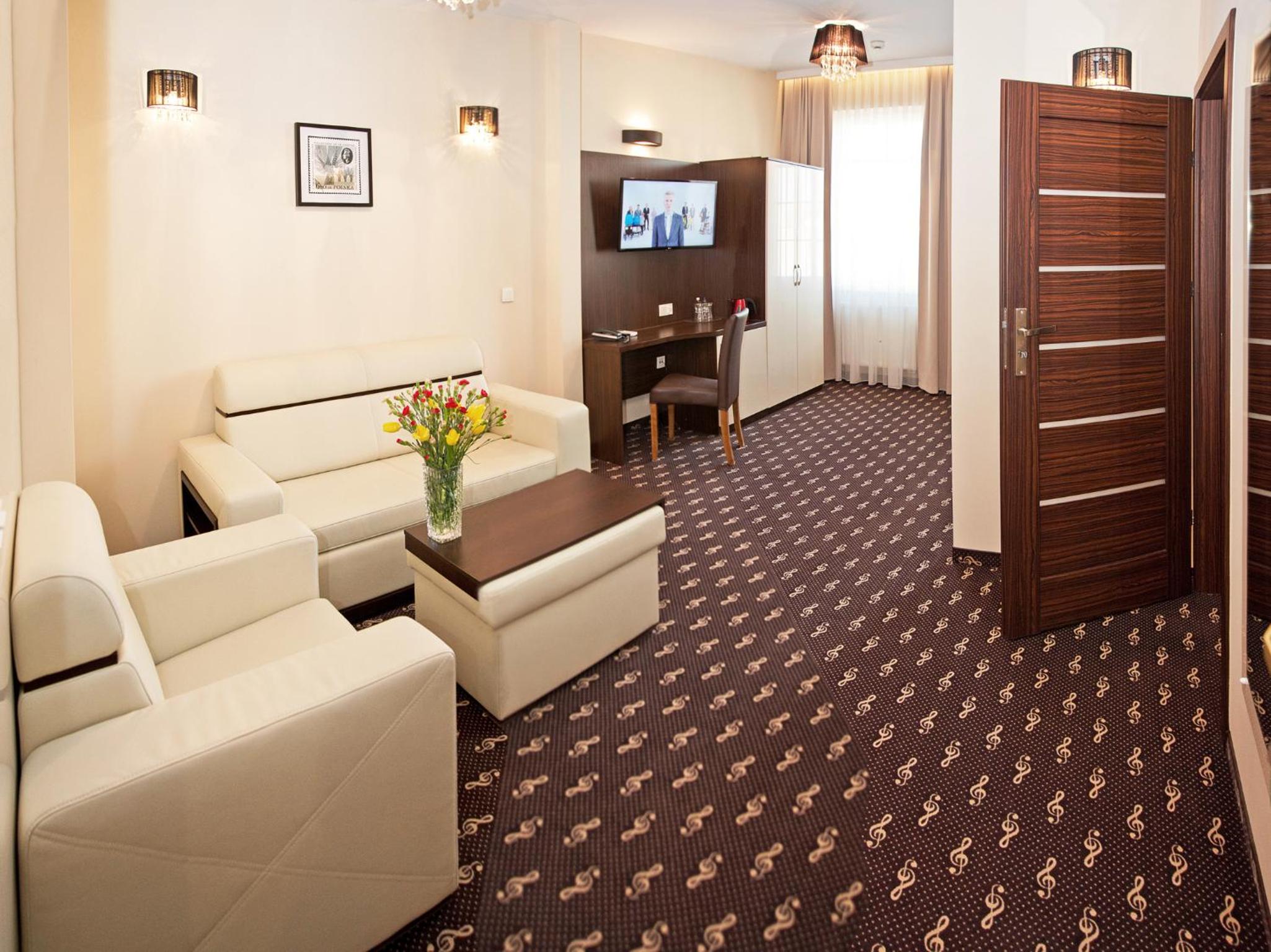 Deluxe Suite - Photo 4