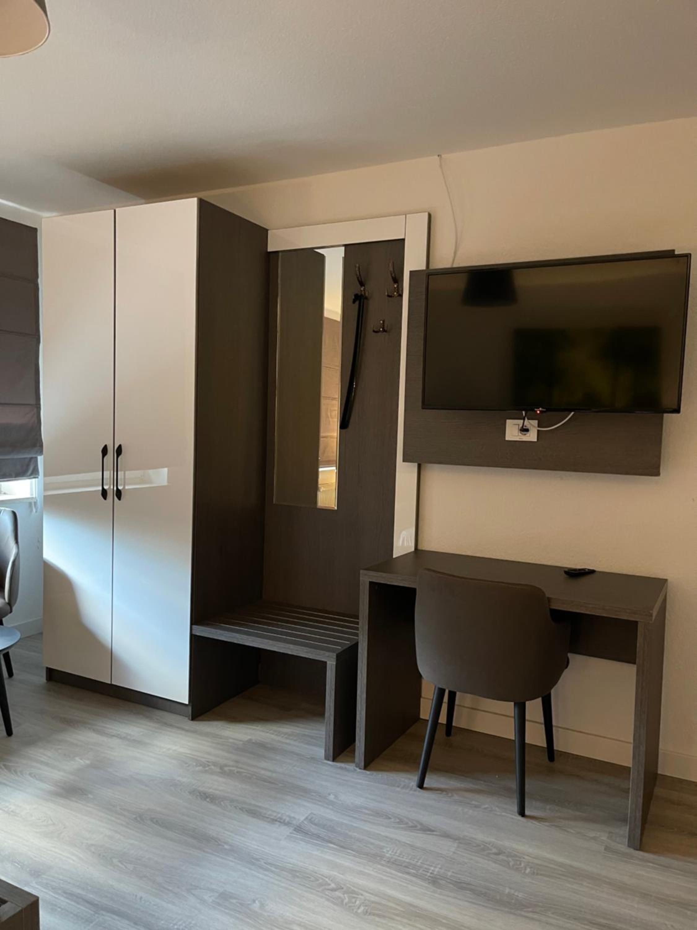 Apartment - Photo 4