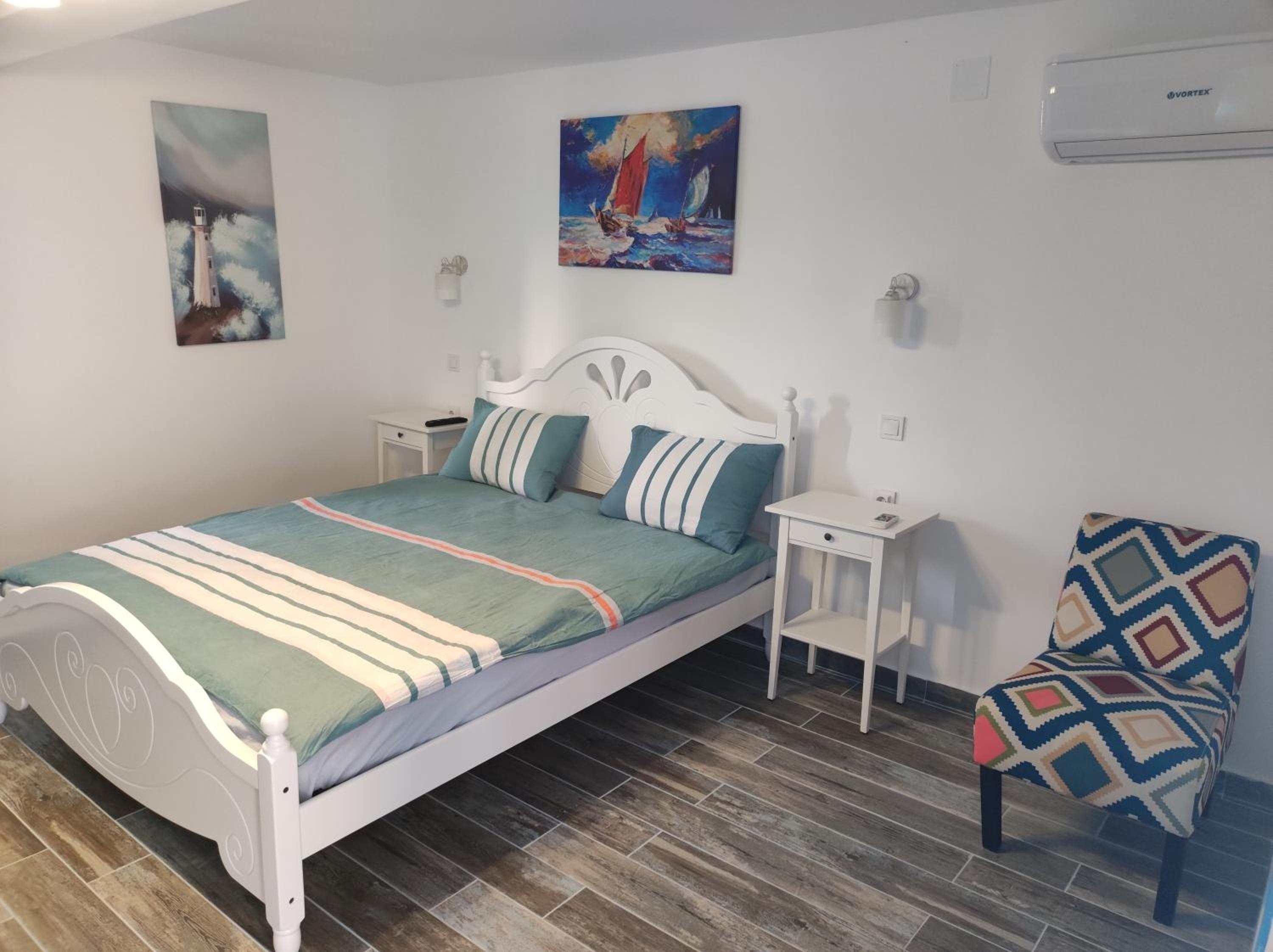 Superior Triple Room photo 3