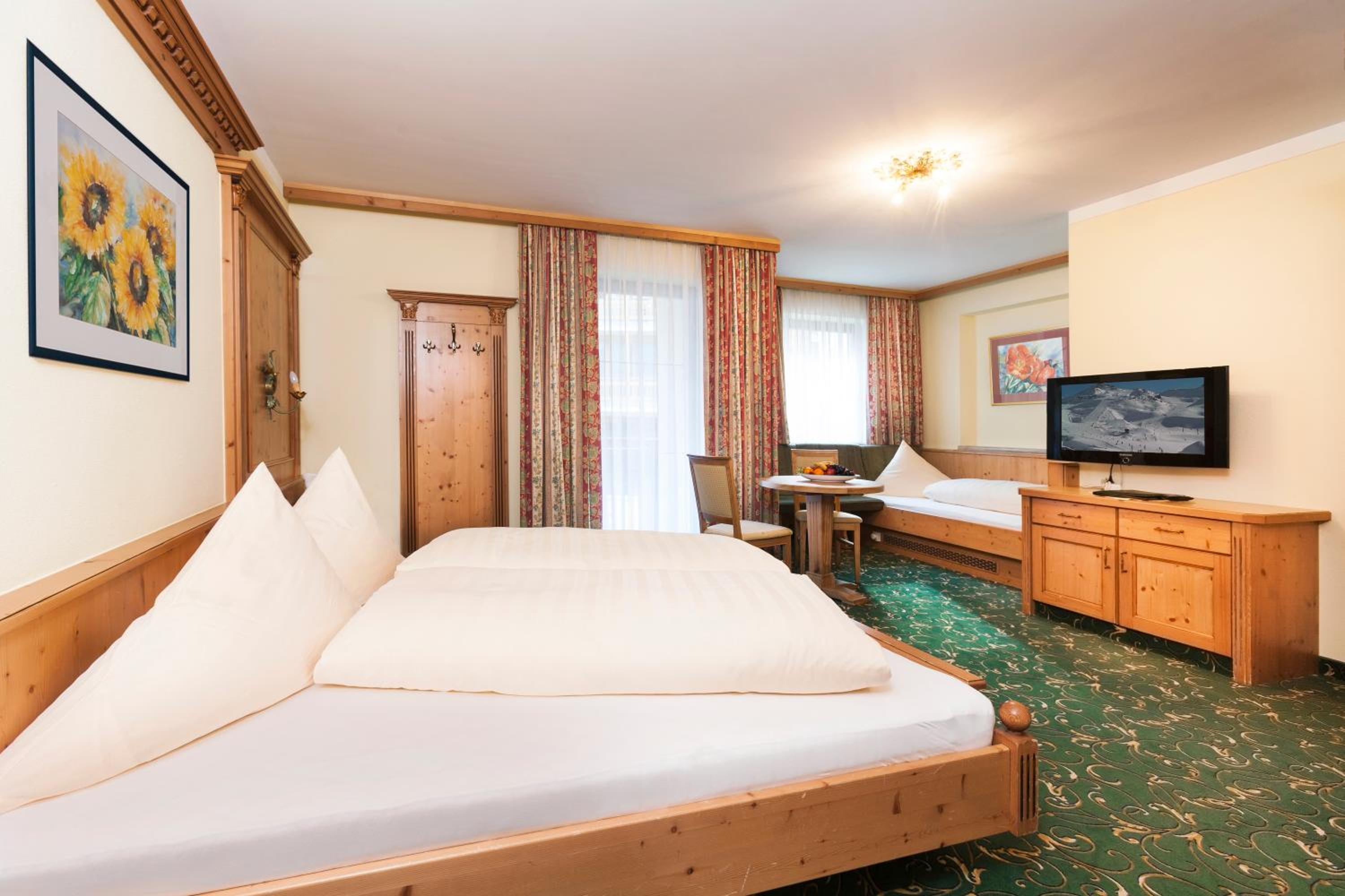 Triple Room with Balcony photo 1