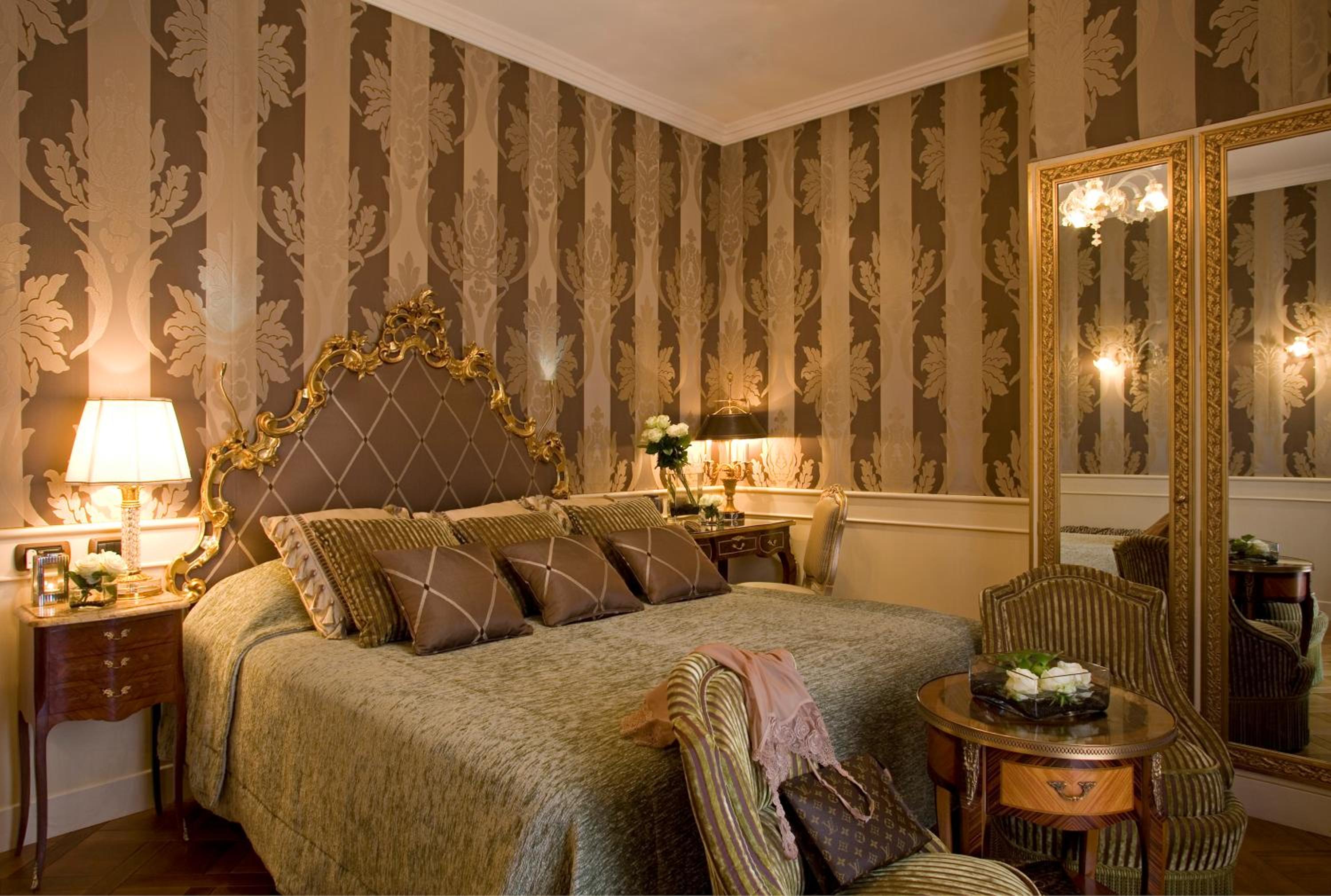 Deluxe Double Room - Photo 7
