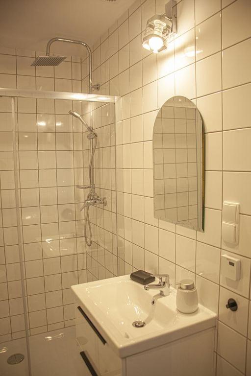 Two-Bedroom Apartment photo 2
