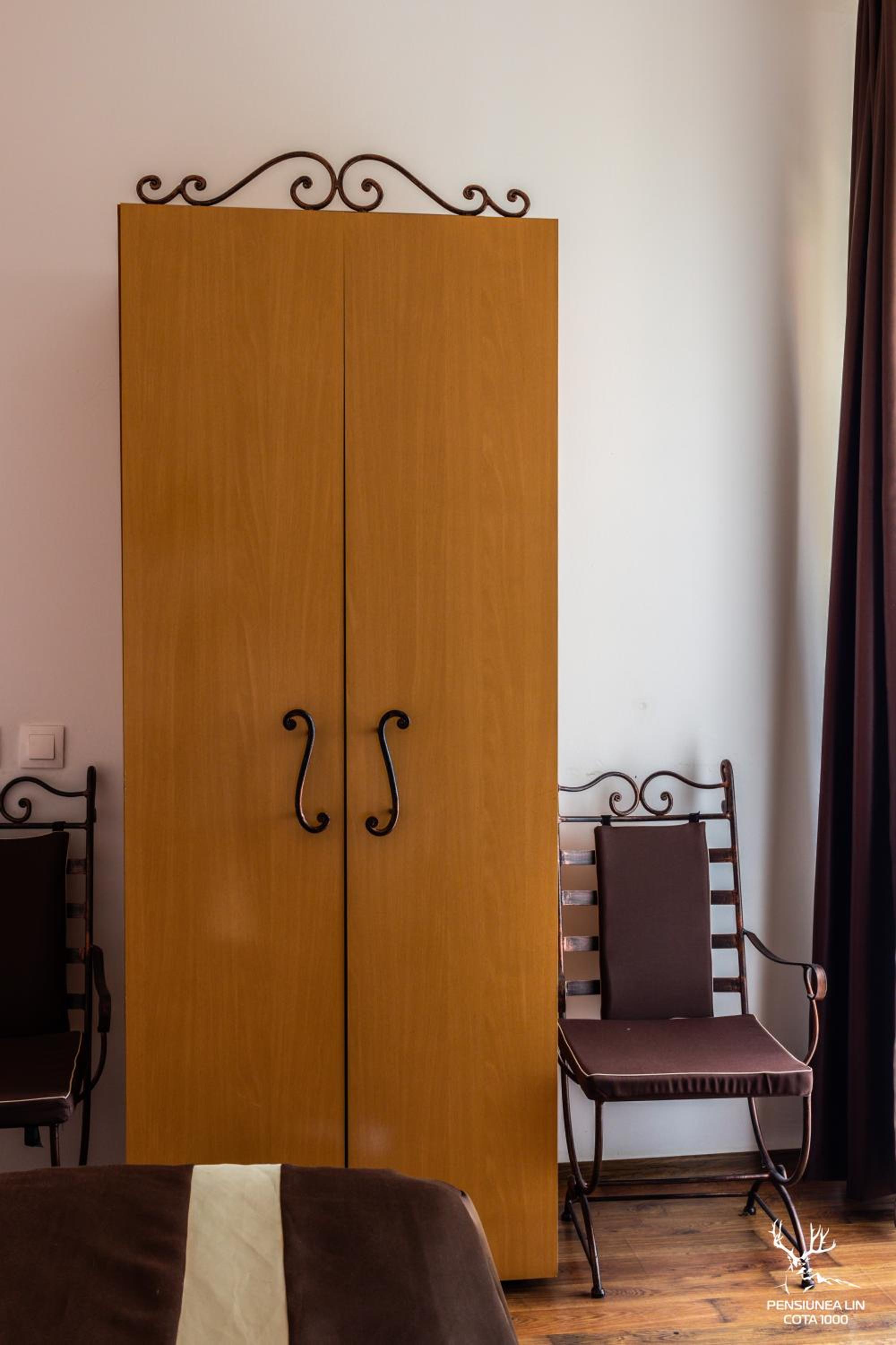 Double Room - Photo 4