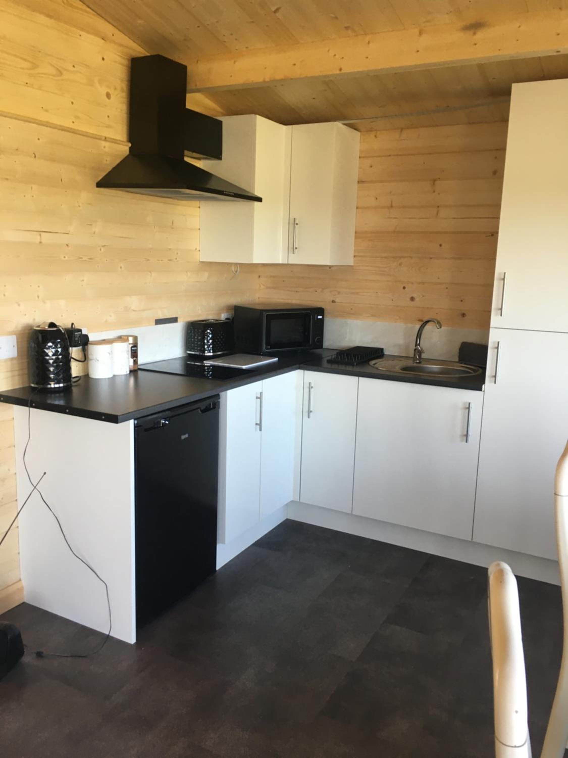 Two-Bedroom Apartment - Photo 14