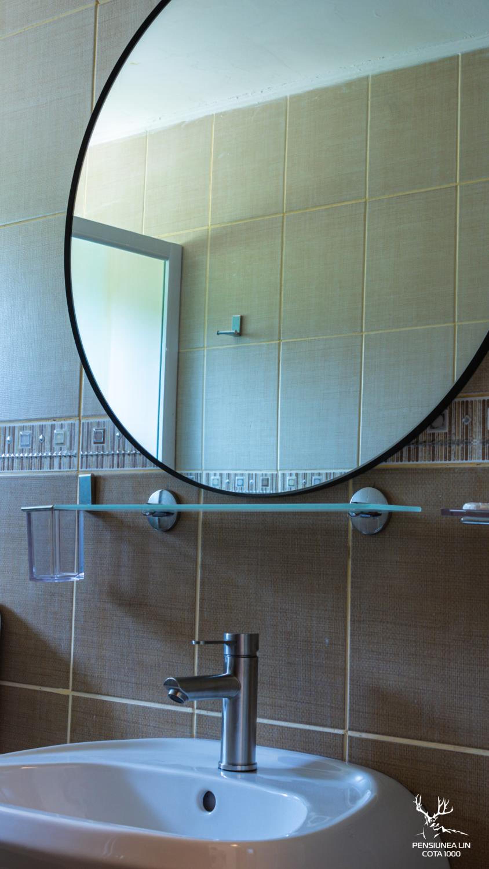 Twin Room - Photo 7