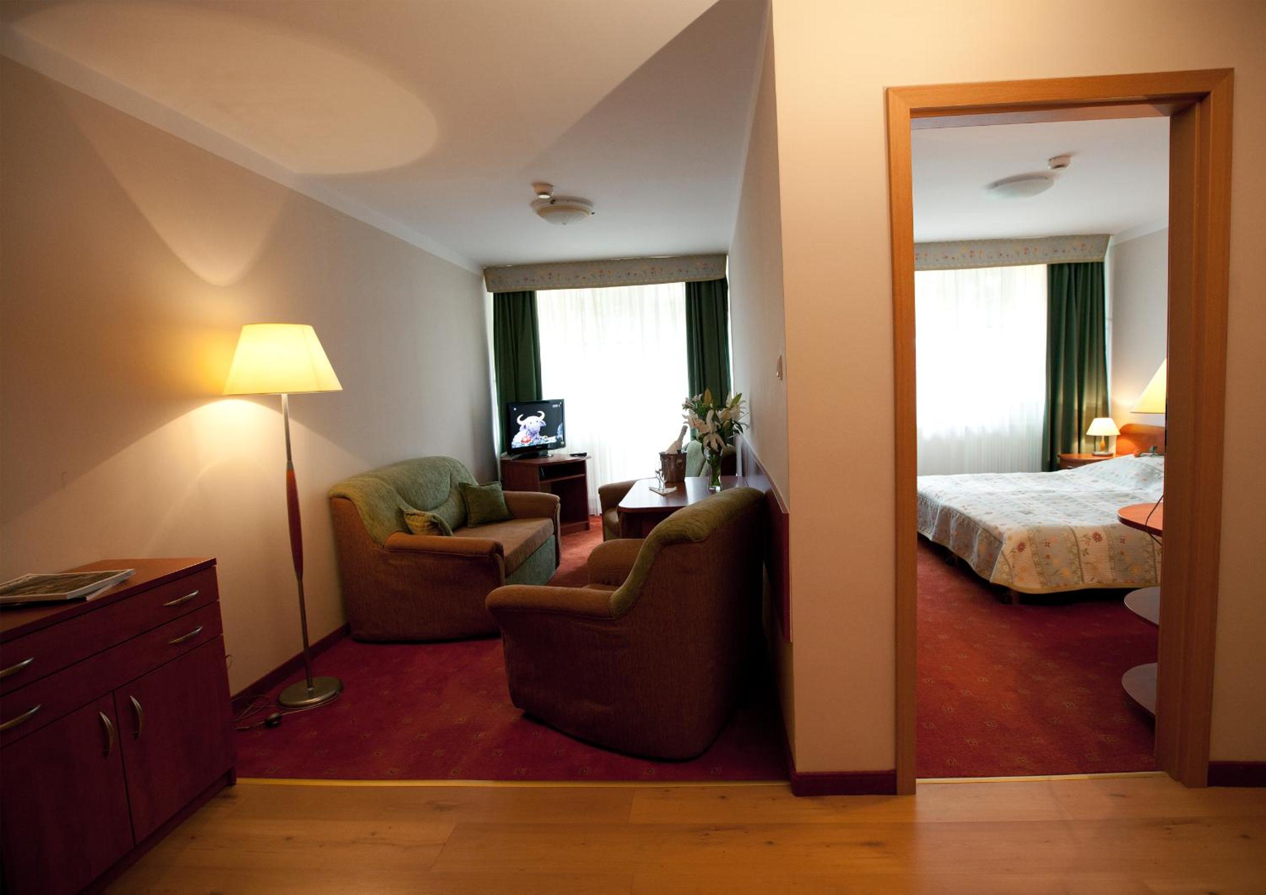 Apartment photo 1