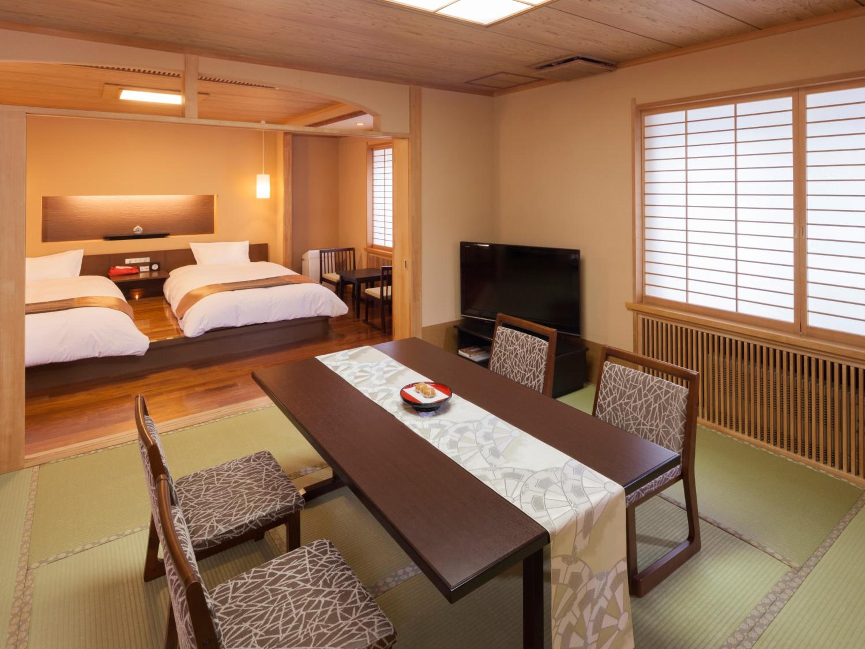Modern Twin Room with Tatami Area - Non-Smoking - Photo 13