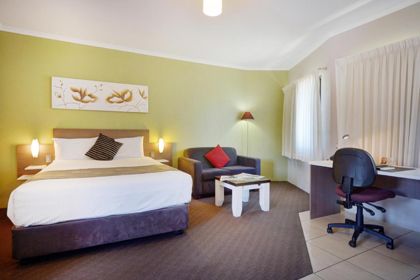 Deluxe Hotel Style Room photo 2