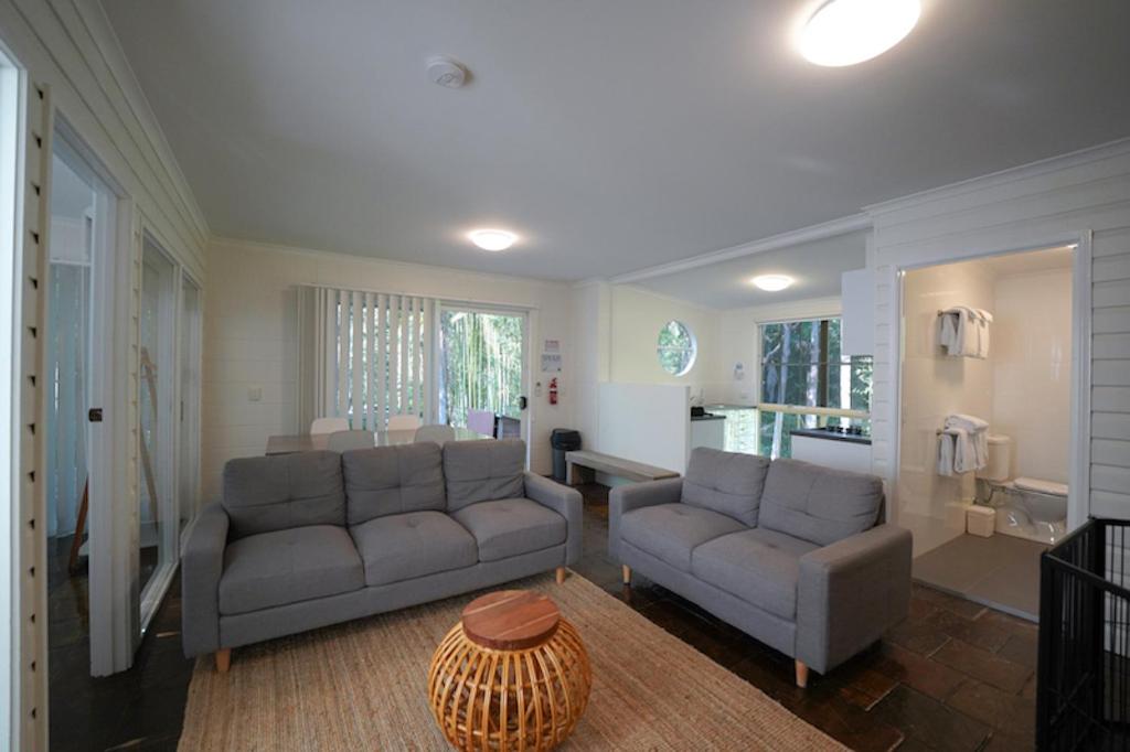 Family Room - Photo 7