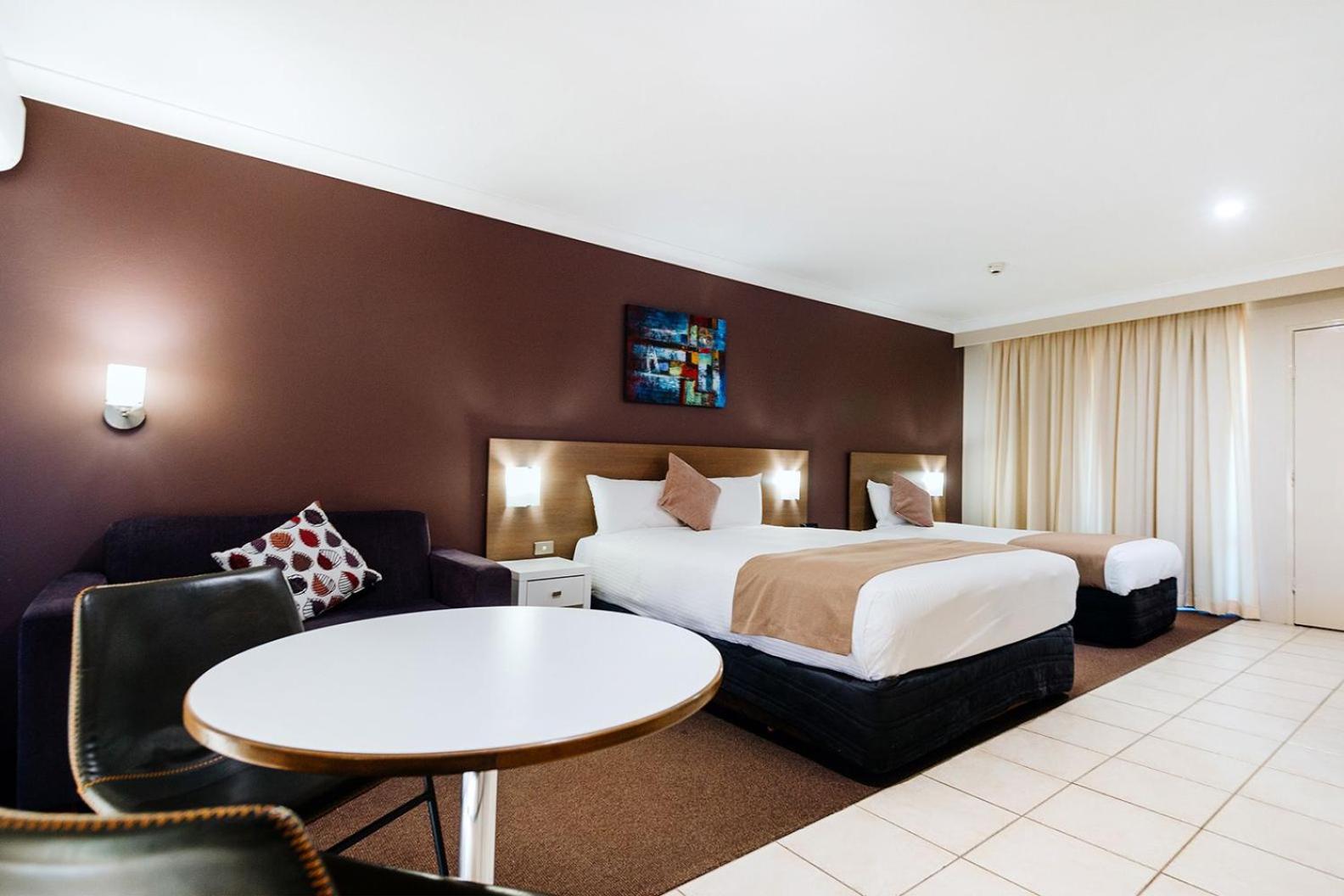 Deluxe Twin Room photo 3