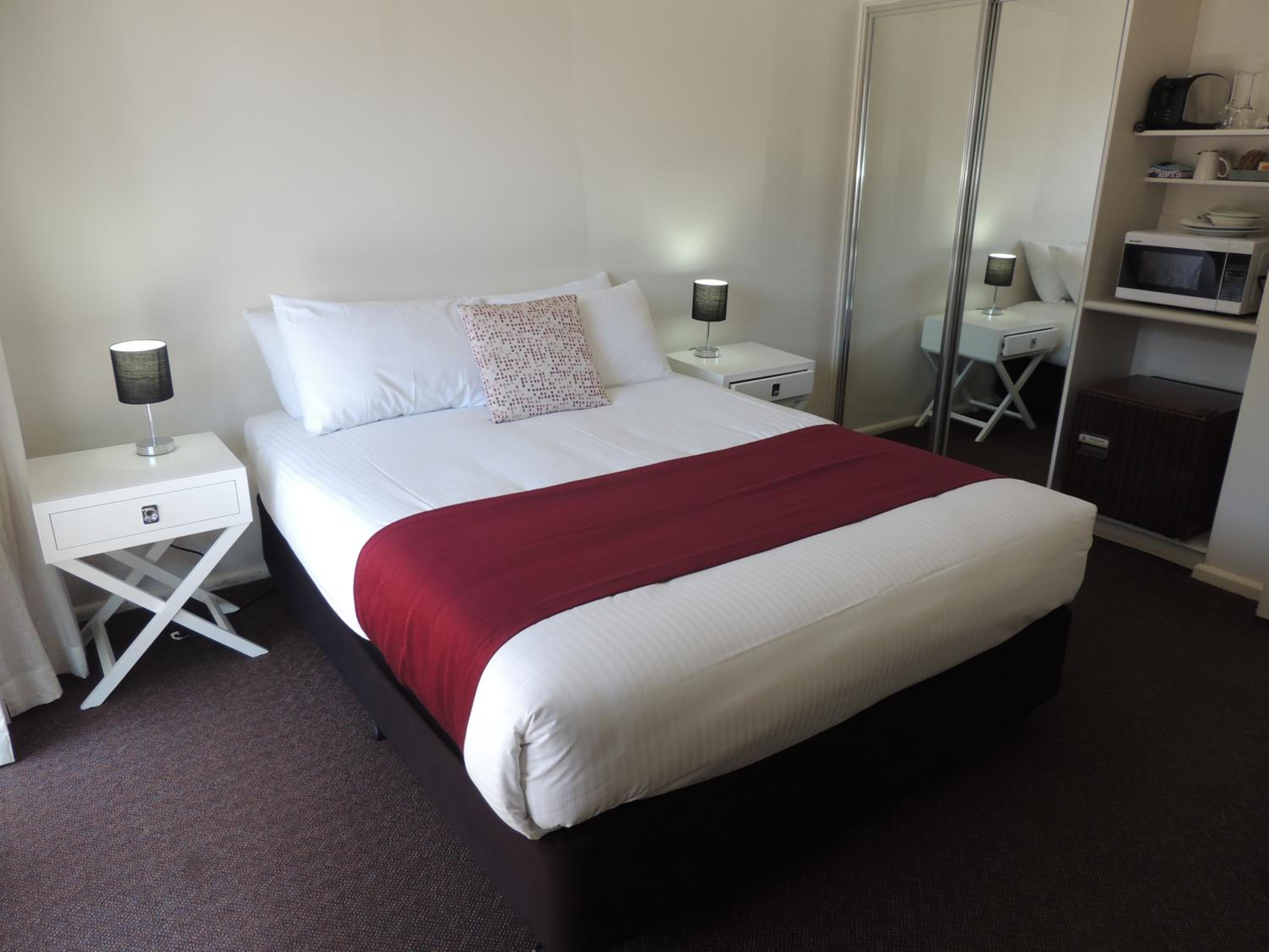 Standard Queen Room photo 3