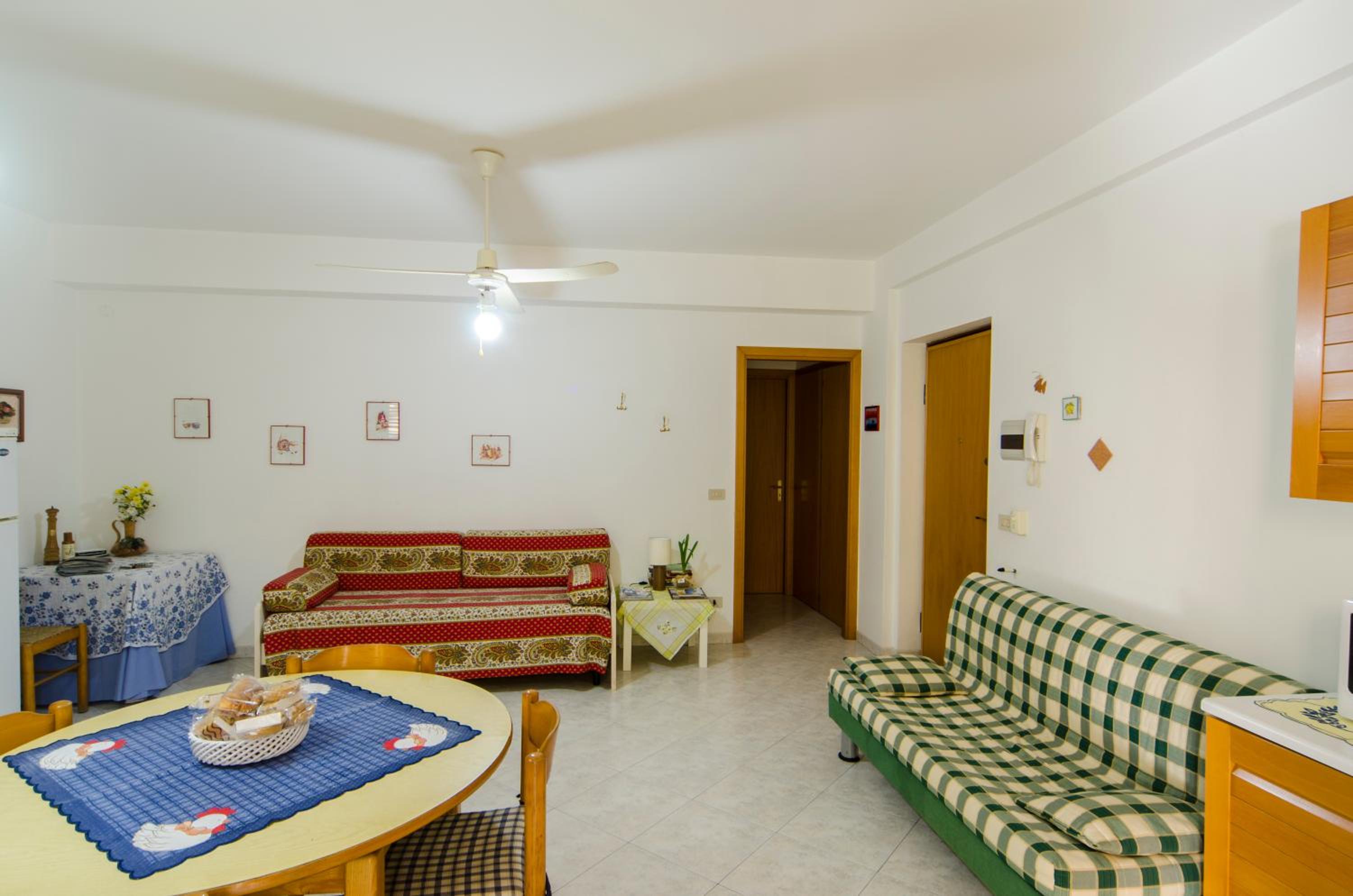 One-Bedroom Apartment with Garden View