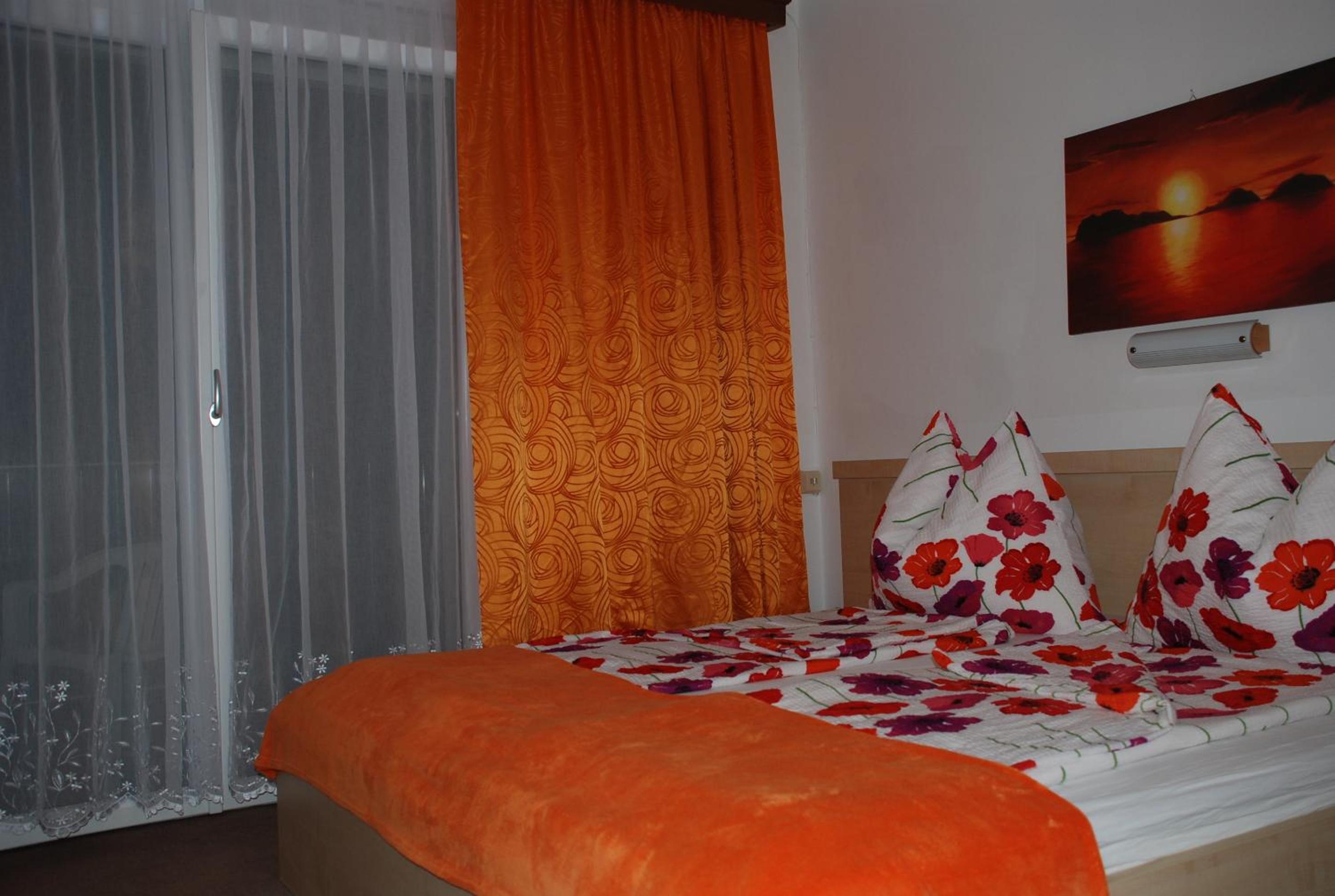 Double Room with Bath photo 1