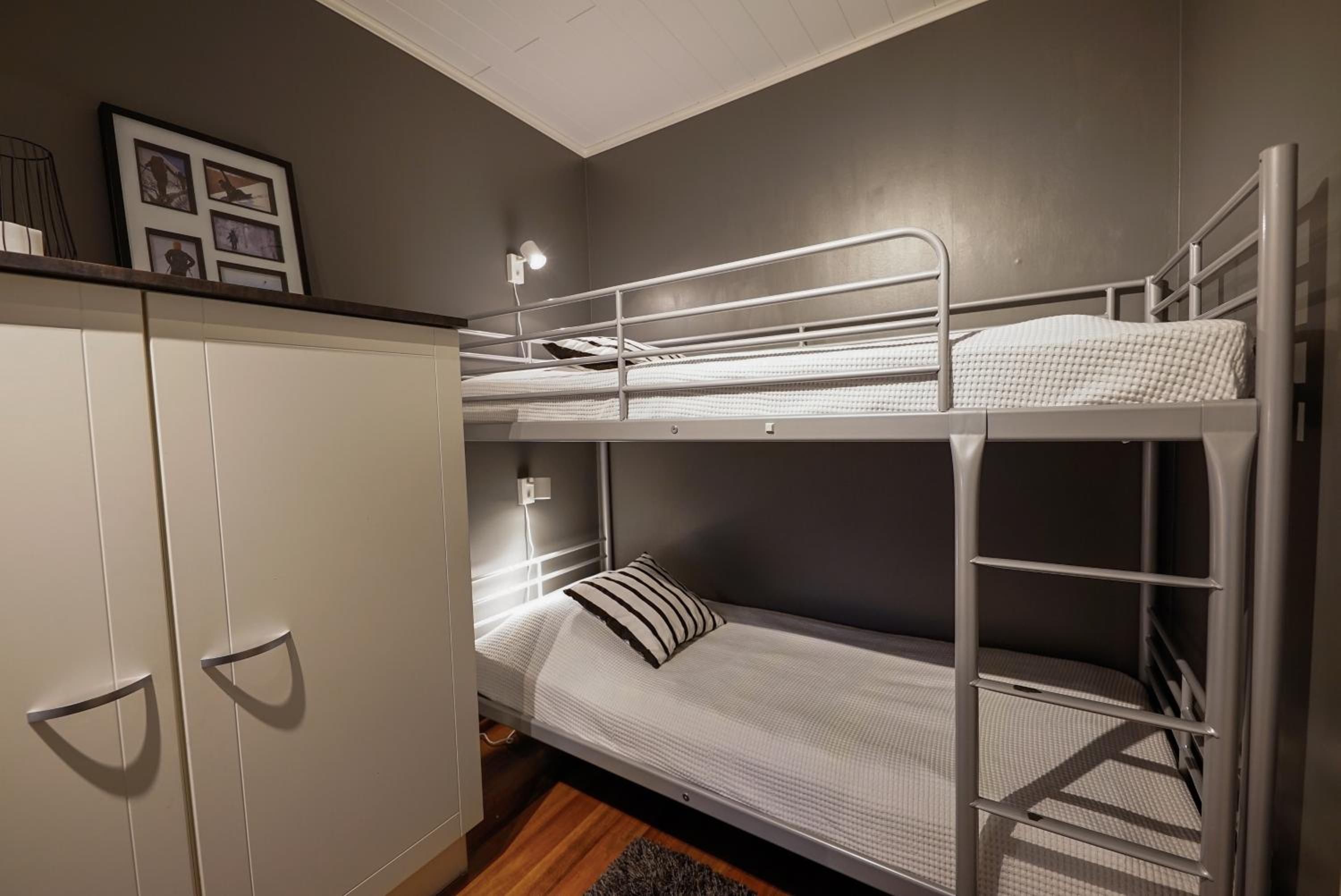 Two-Bedroom House - Photo 3