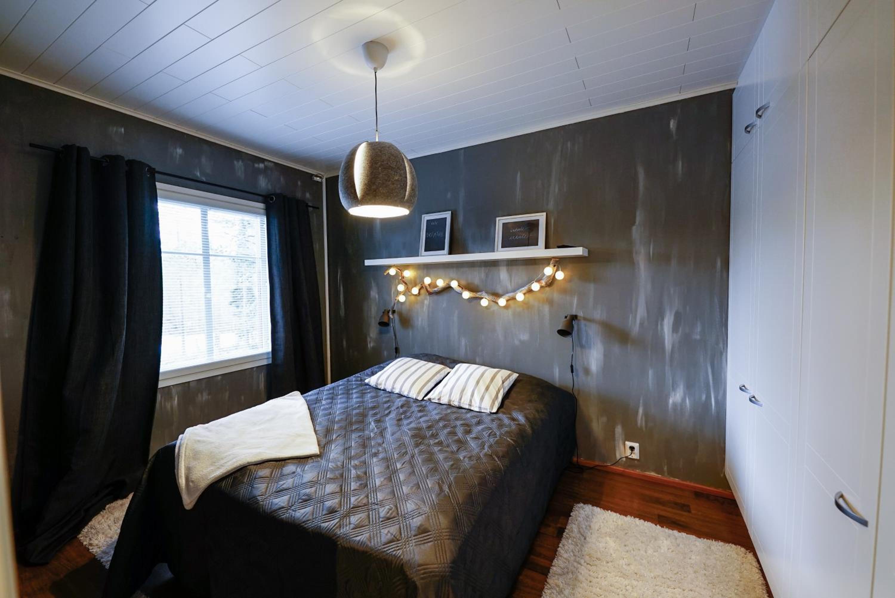 Two-Bedroom House - Photo 14
