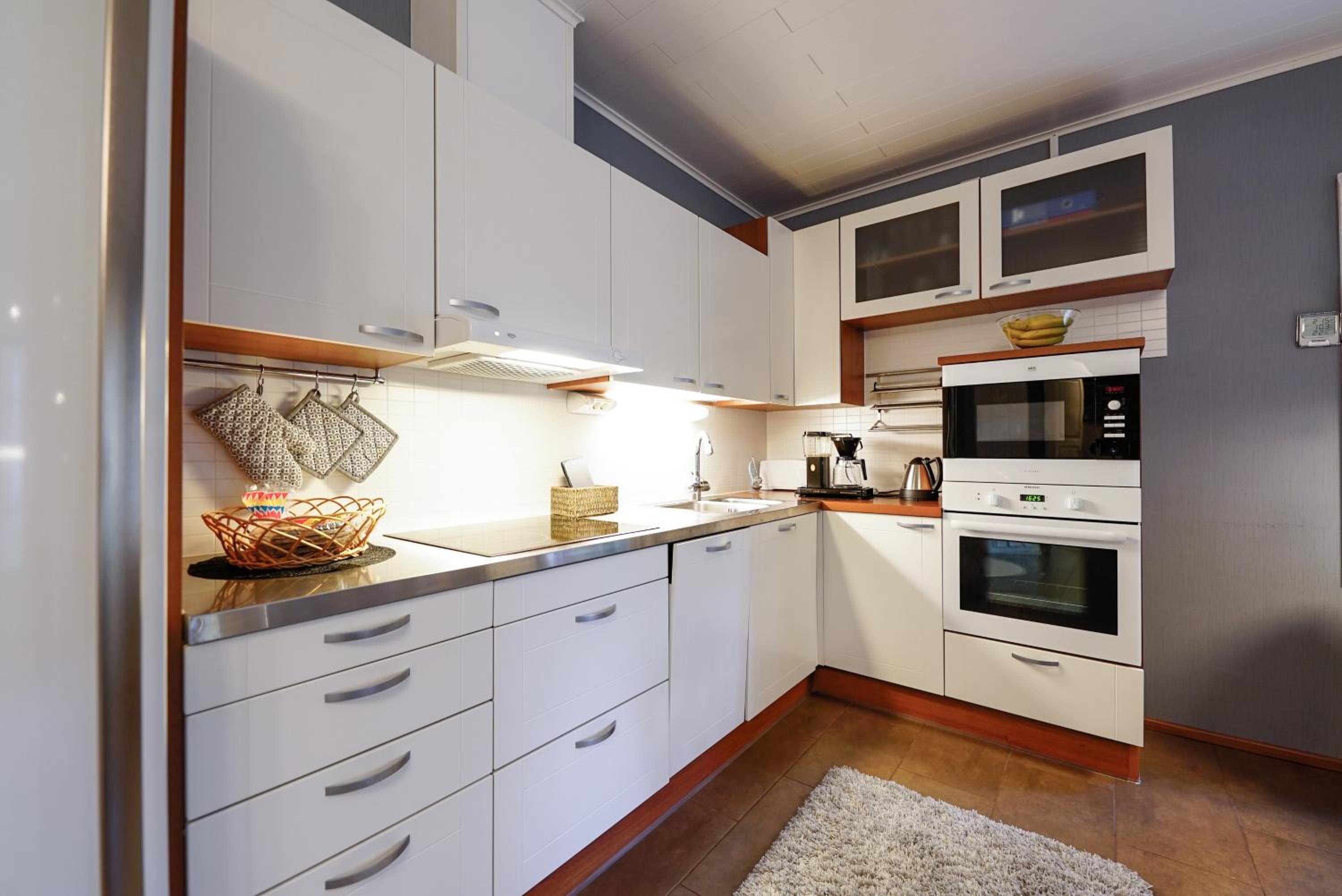 Two-Bedroom House - Photo 11
