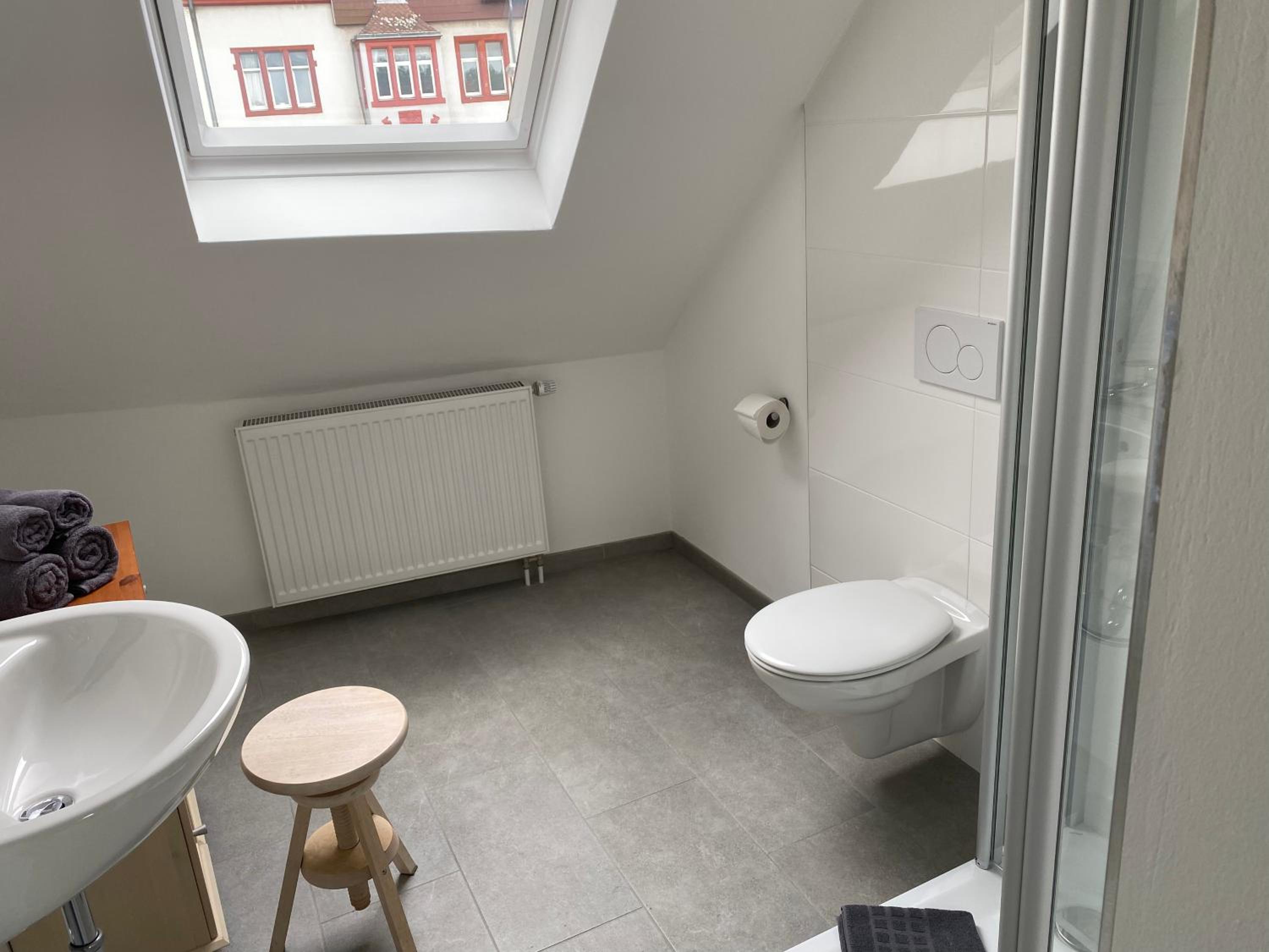 Studio Apartment - Photo 3