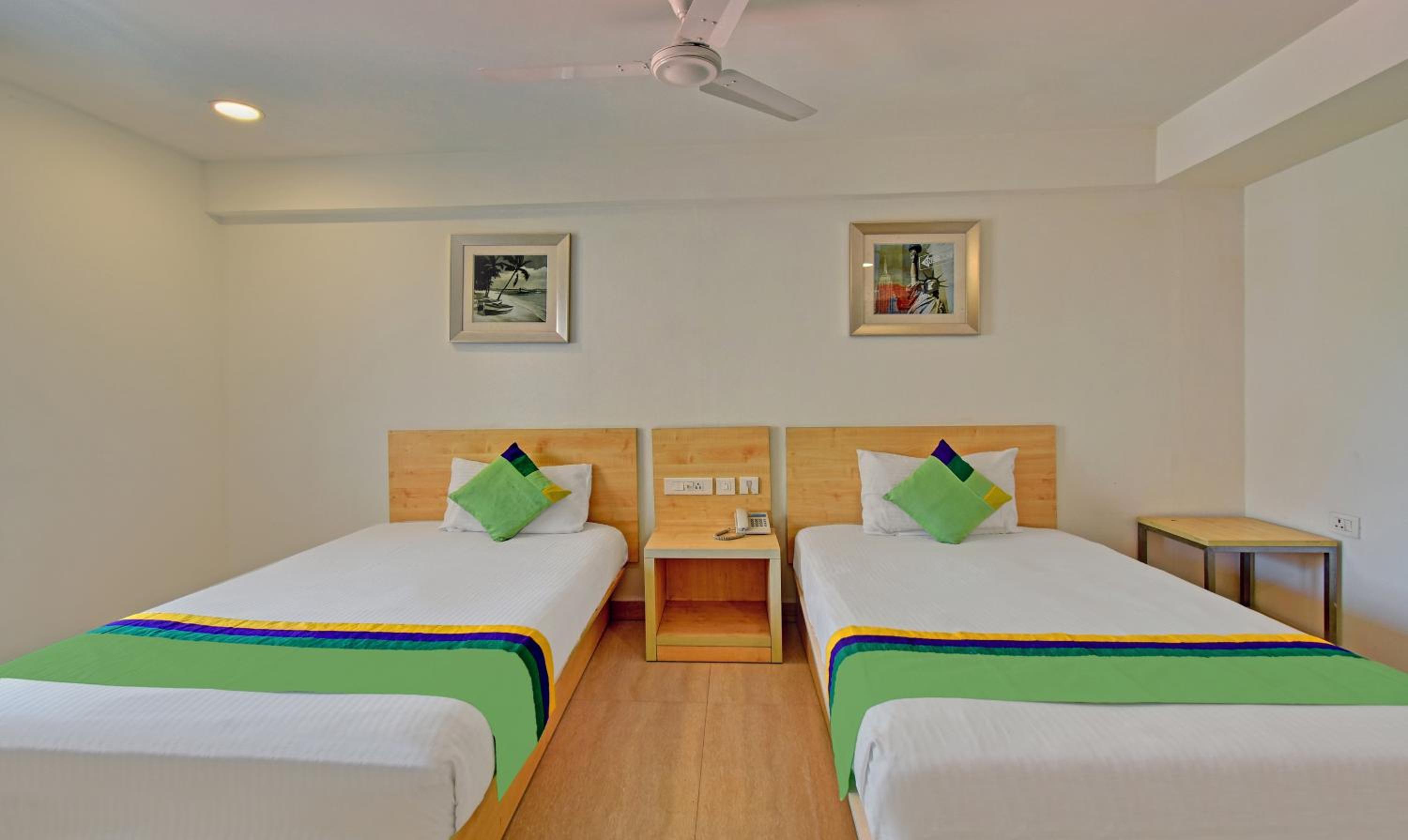 Deluxe Room - Photo 10