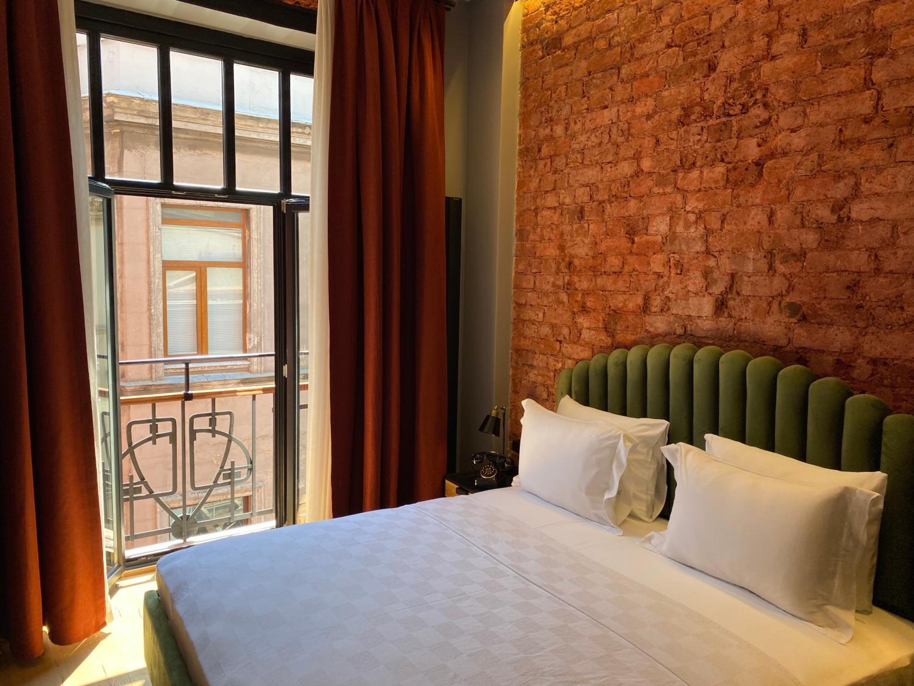 Standard Double Room Street View