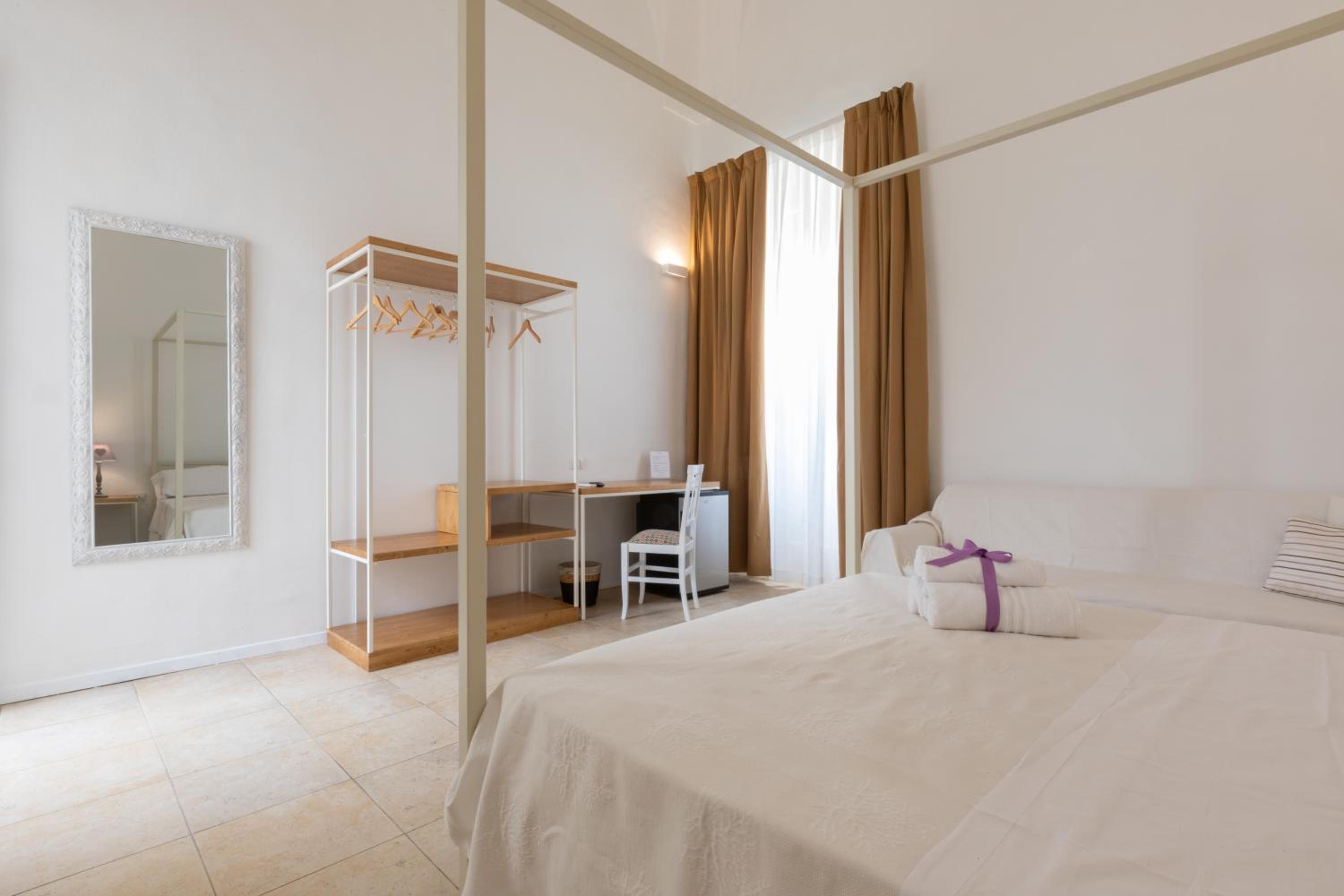 Deluxe Double Room - Photo 2