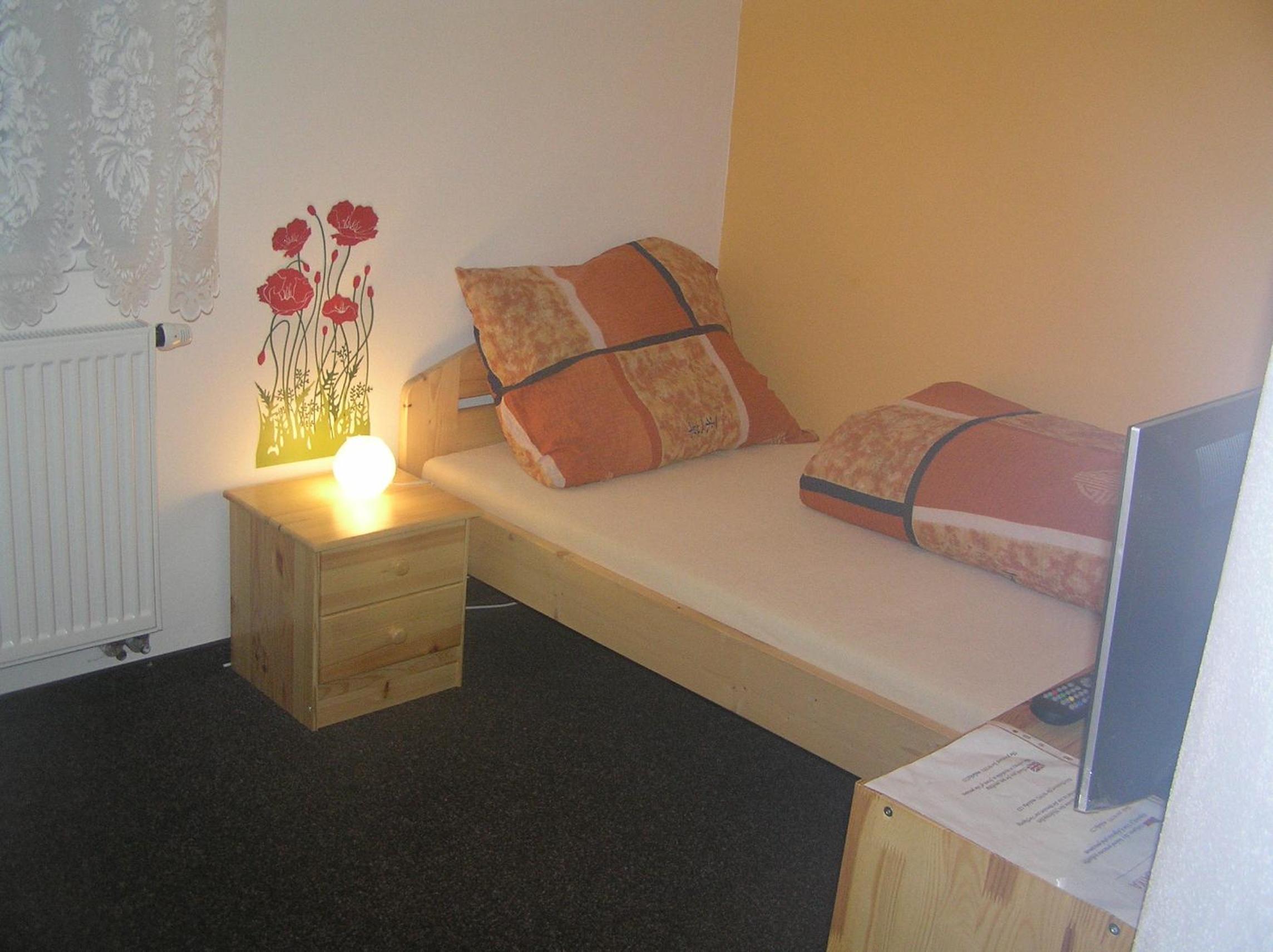Single Room photo 2