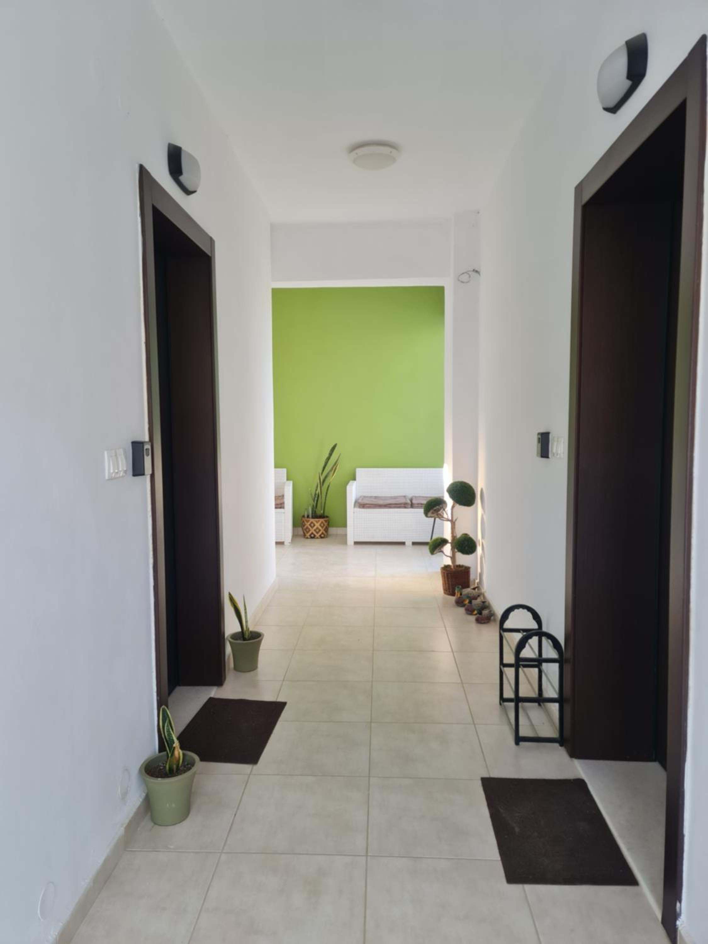 Studio Apartment photo 3