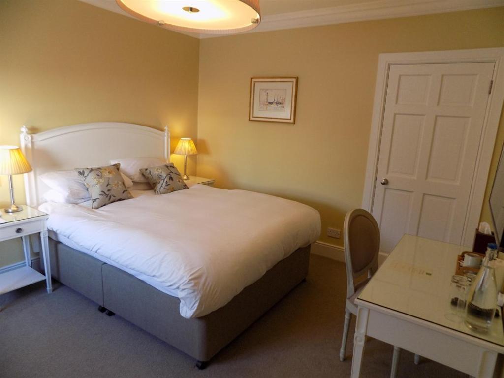 Double Room with Private Bathroom photo 3