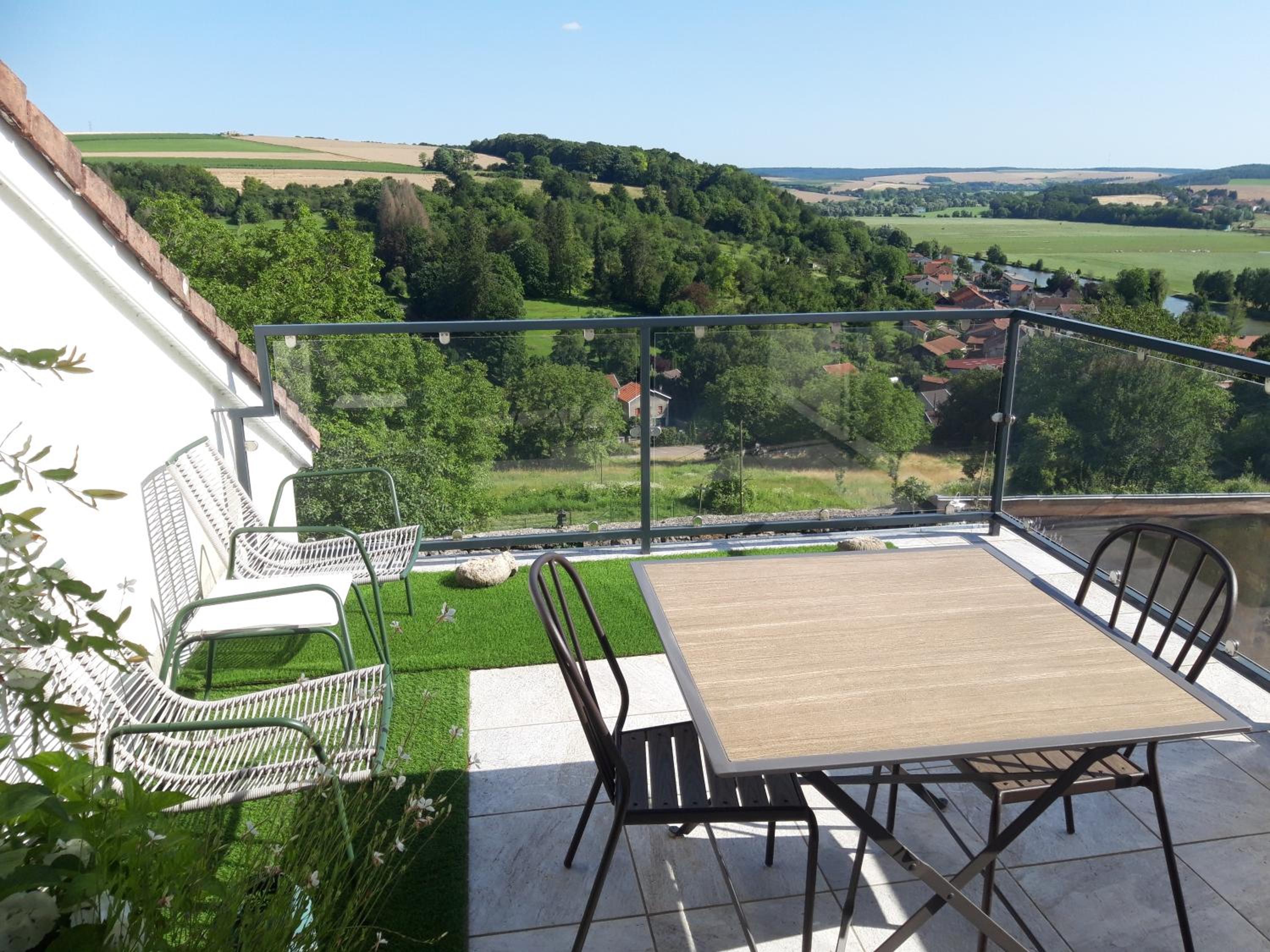Superior Double or Twin Room with Terrace photo 2