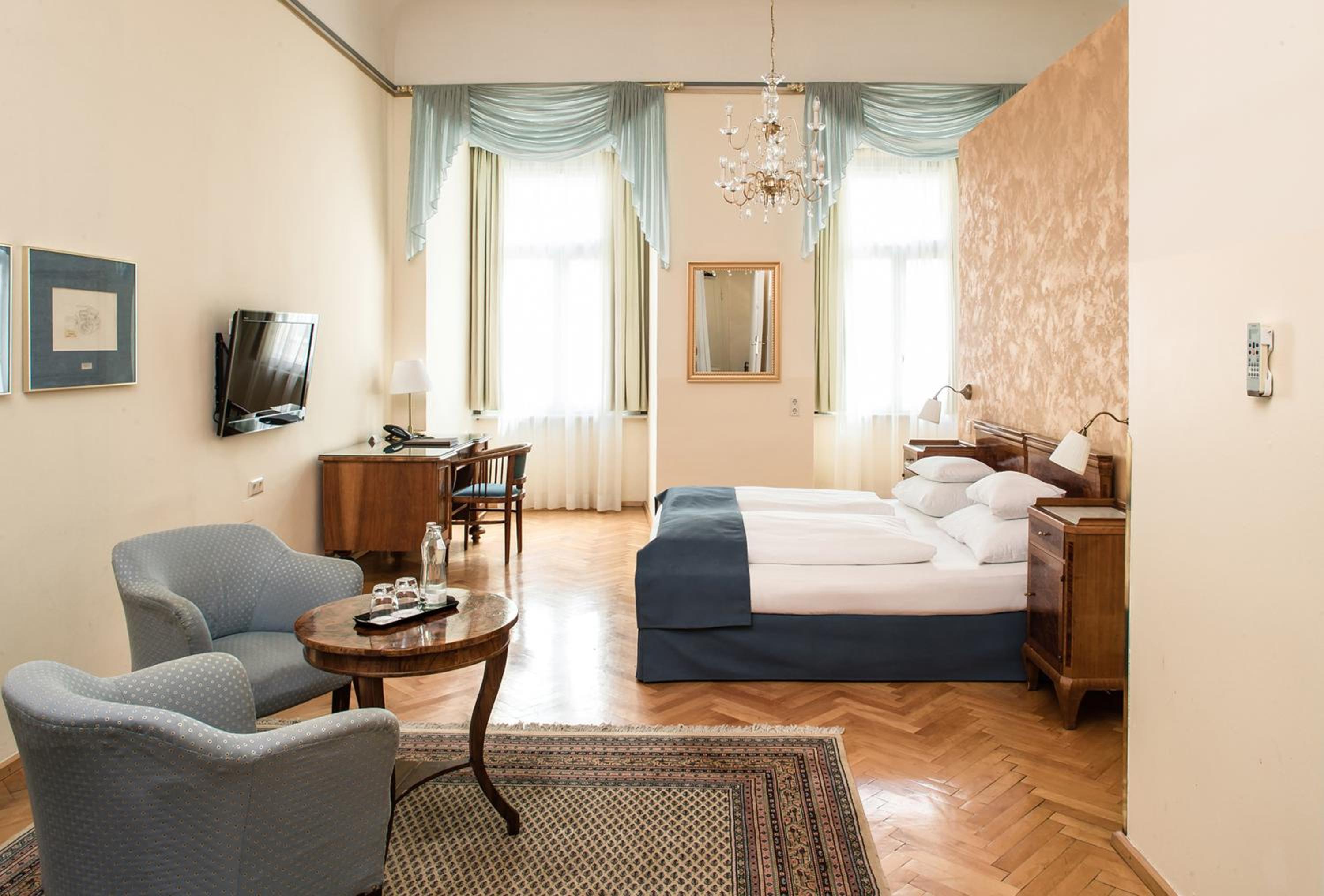 Superior Double Room - Photo 1