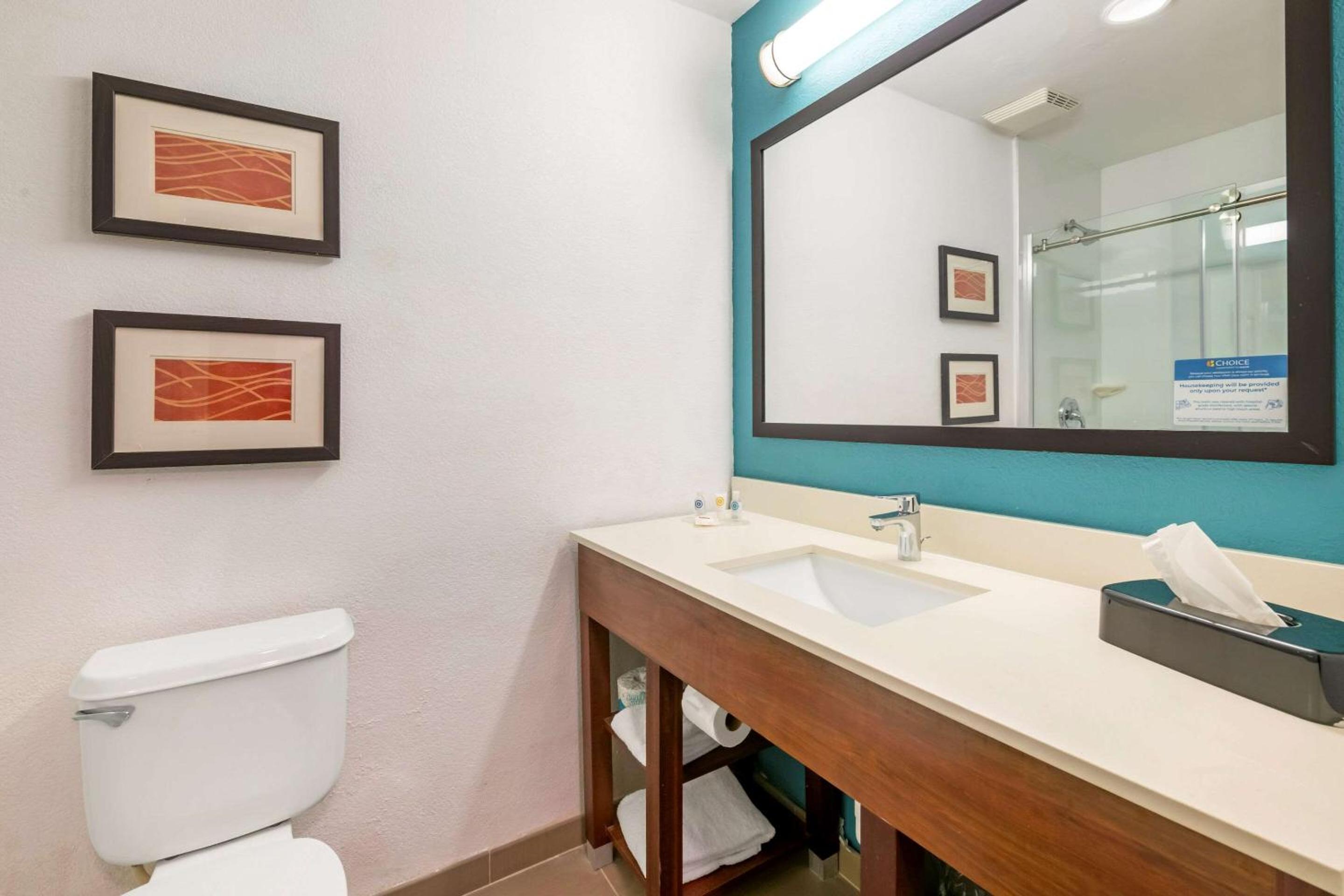 King Suite - Photo 10