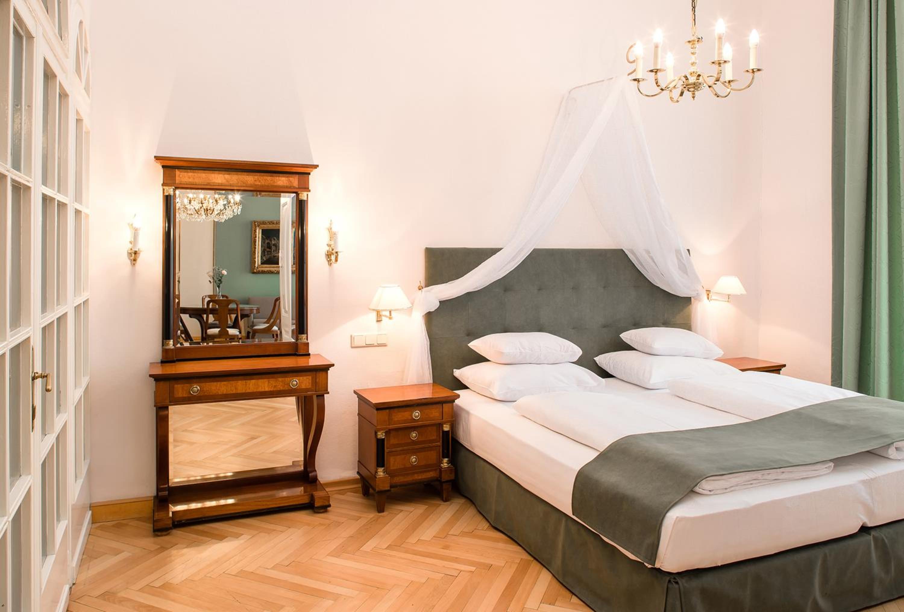 Suite photo 1