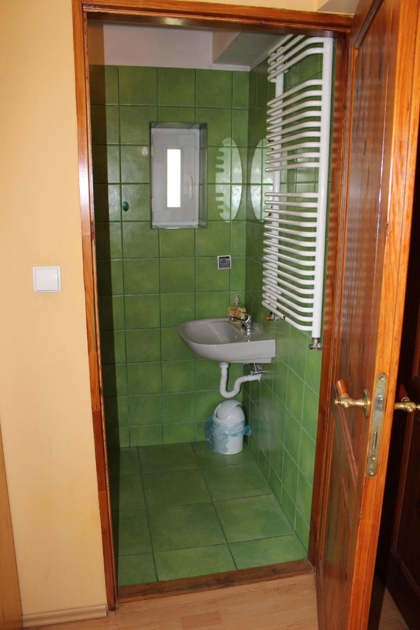 Double Room with Private Bathroom - Photo 3