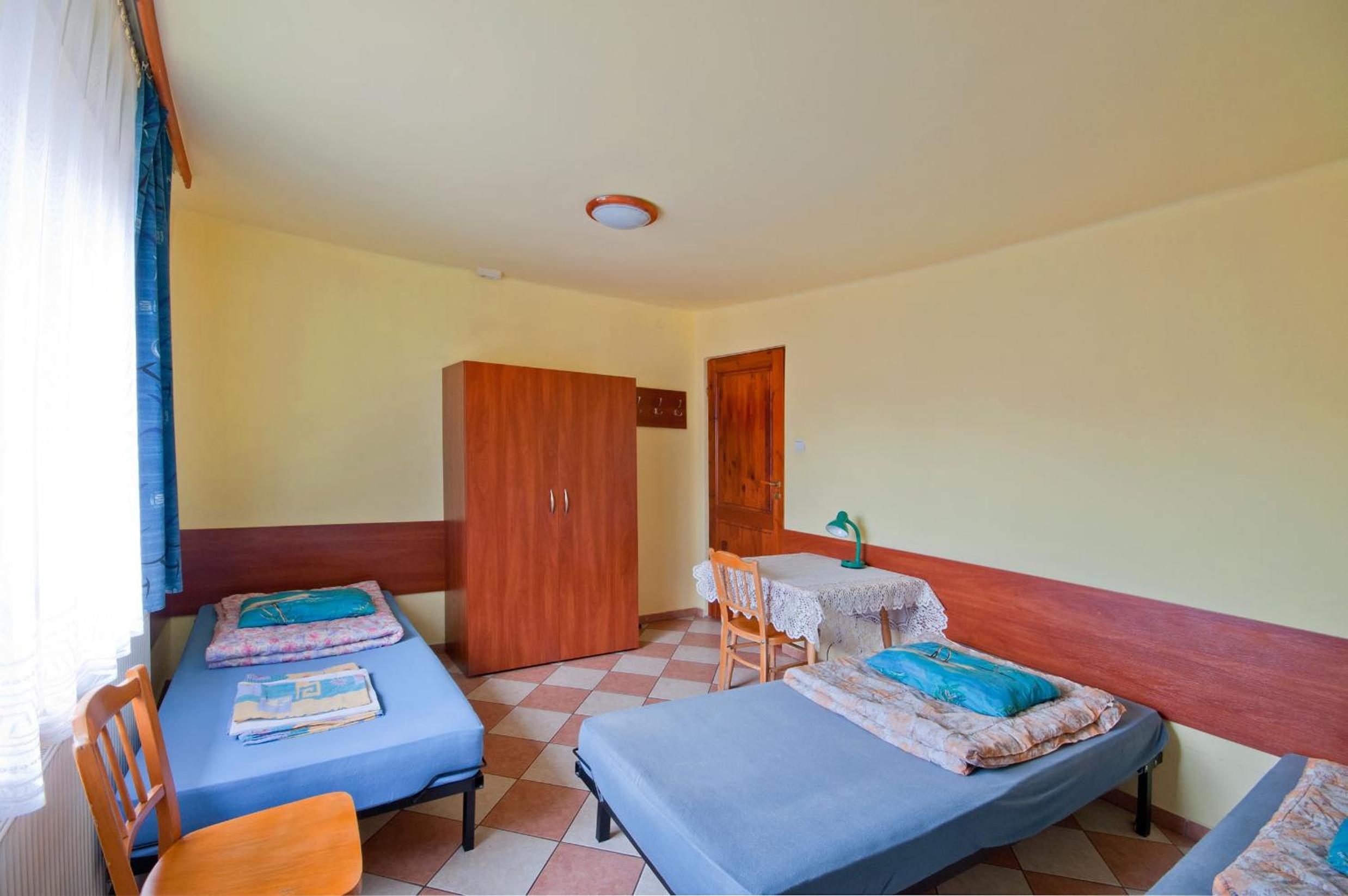 Basic Triple Room - Photo 2