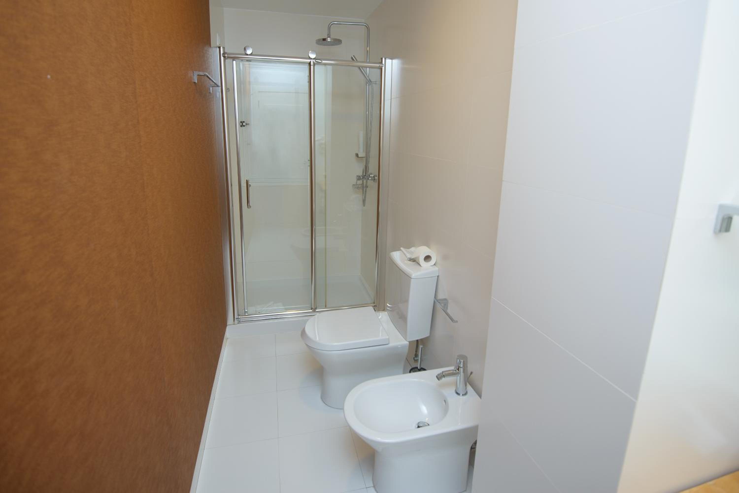 Standard Double Room - Photo 7