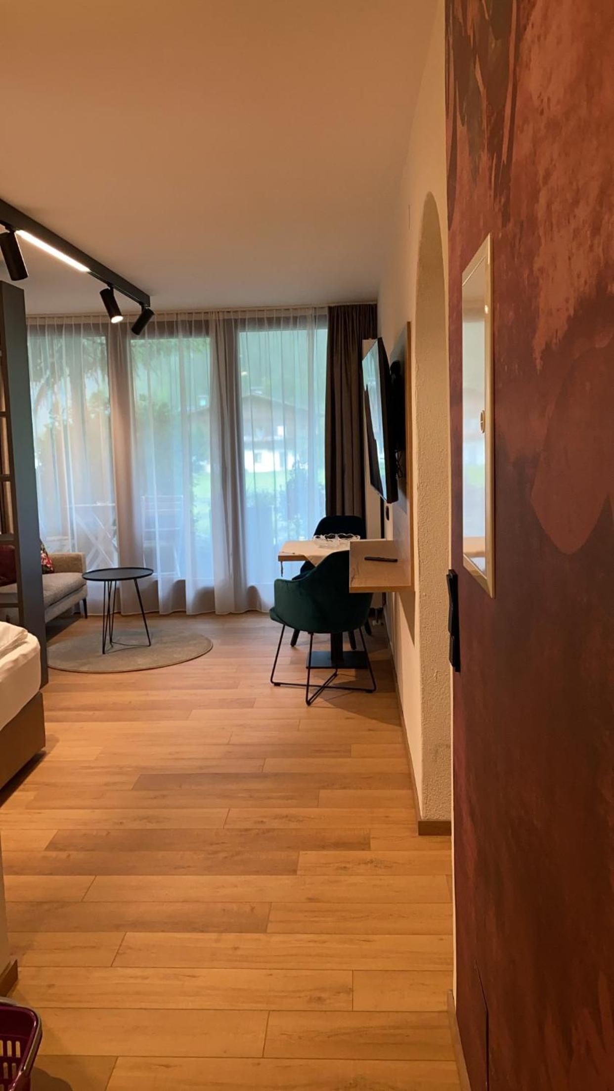 Apartment with Terrace photo 2