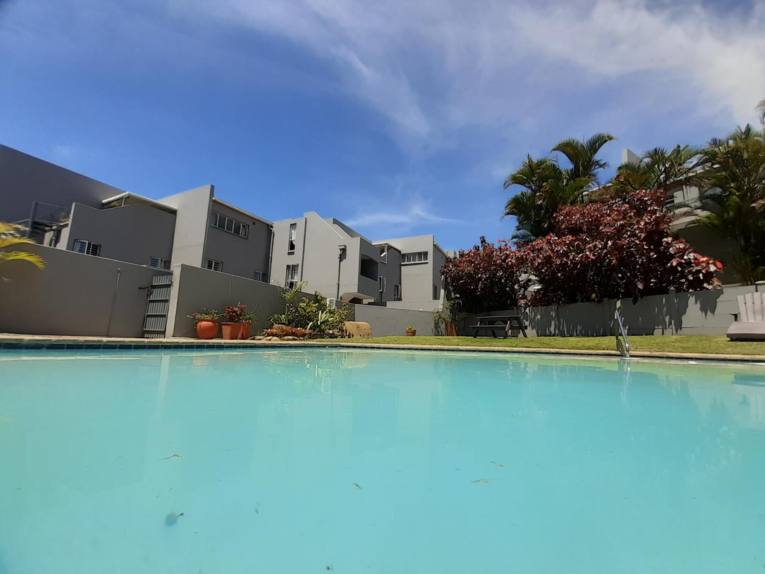 Classic 2 Bedroom, 4 Sleeper, Duplex - Photo 3