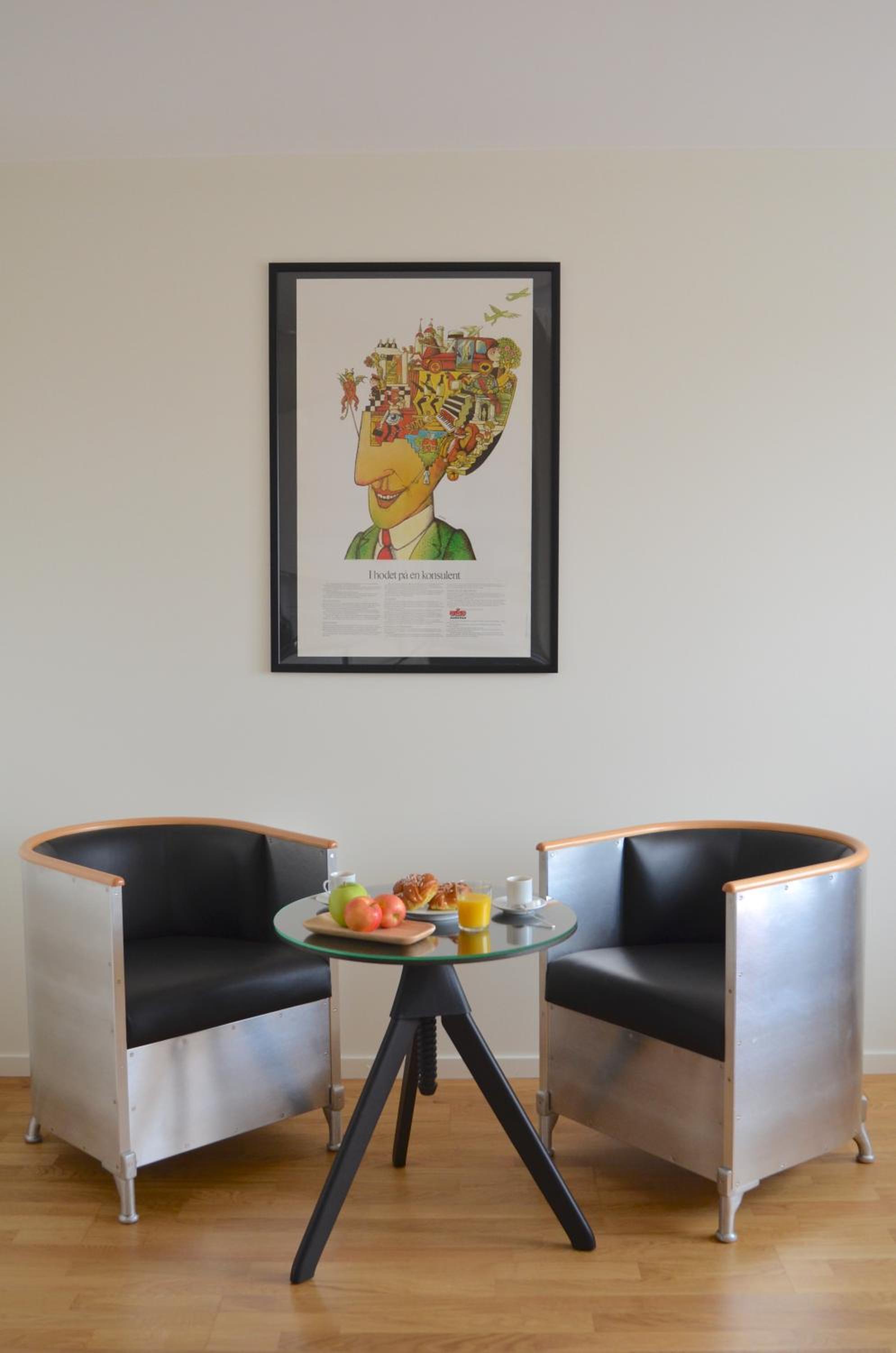Suite - Photo 3