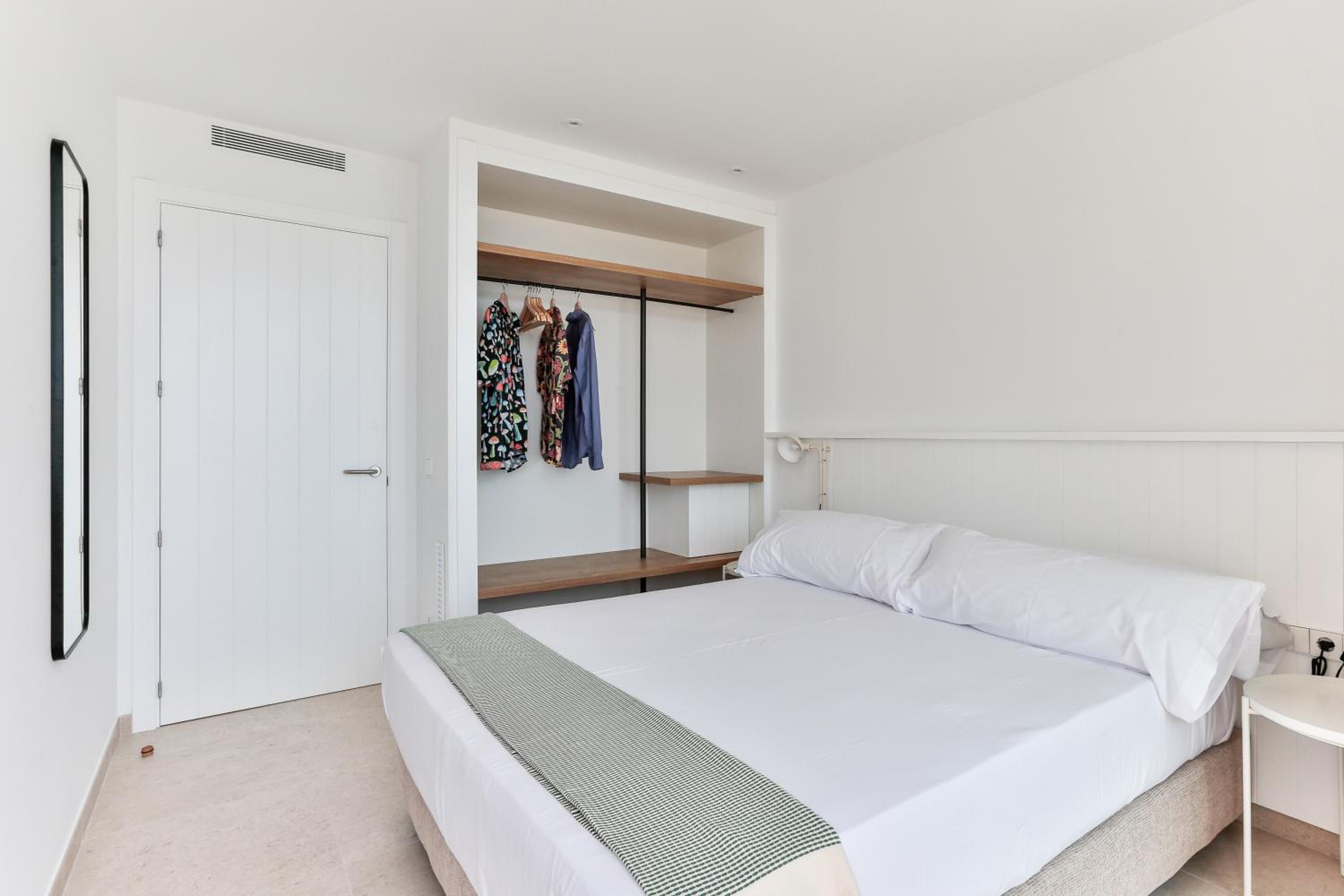 Apartamento con vista a la piscina