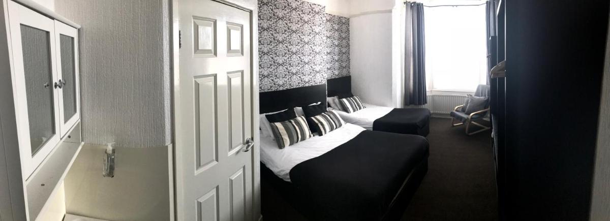 Triple Room photo 2