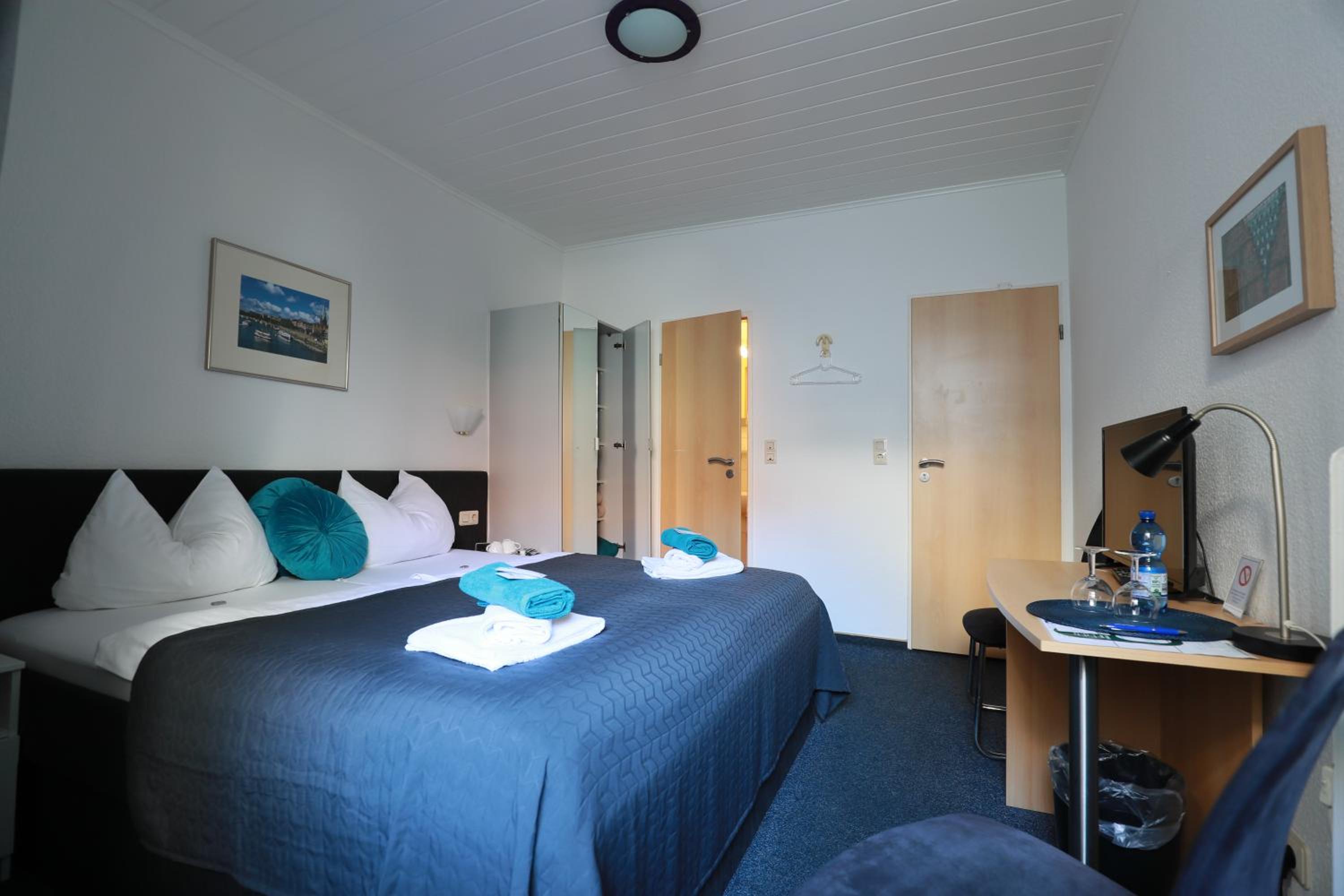 Double Room - Photo 4